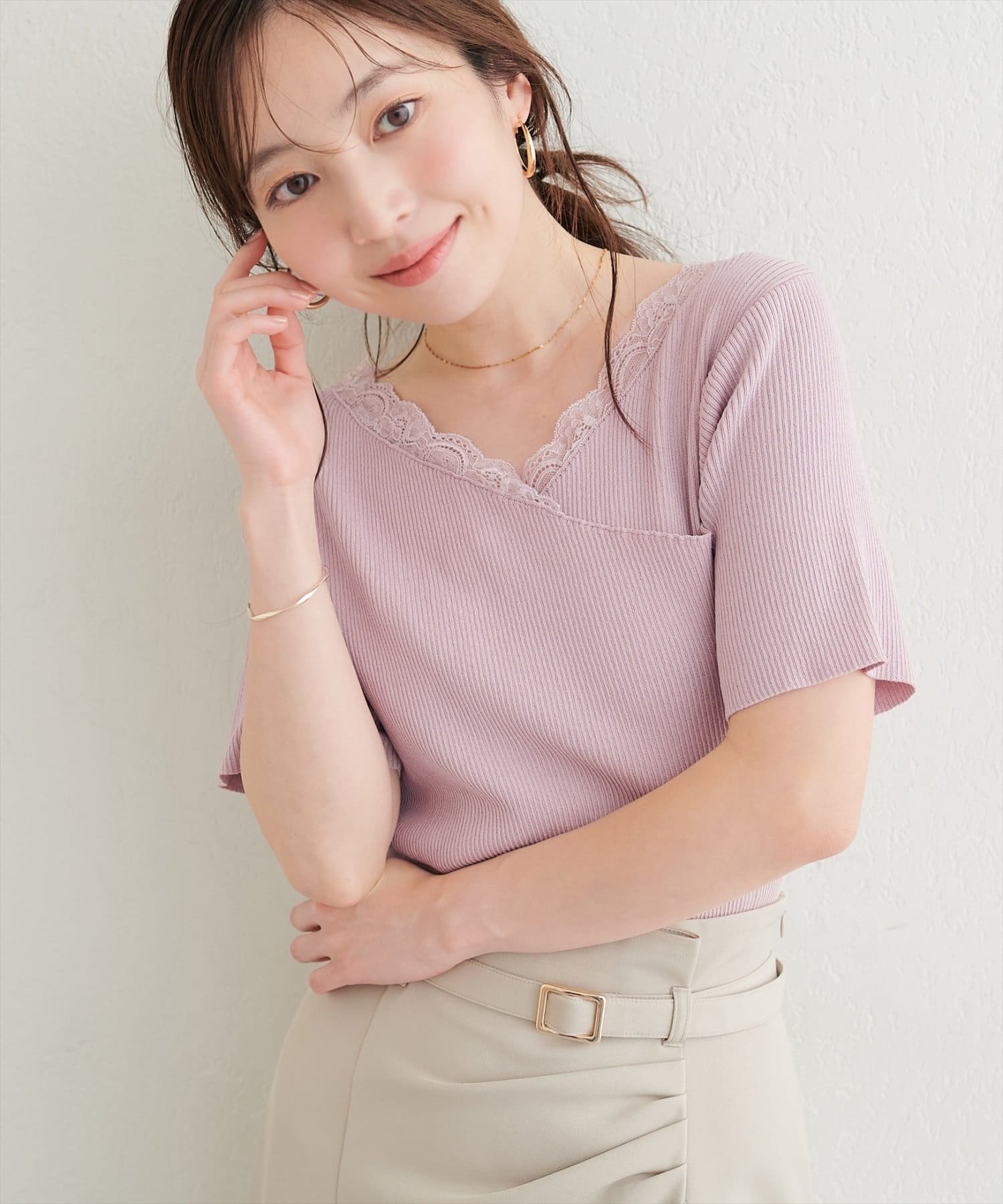 natural couture(ナチュラルクチュール) 【sherbet line】アシメレースネック半袖ニット