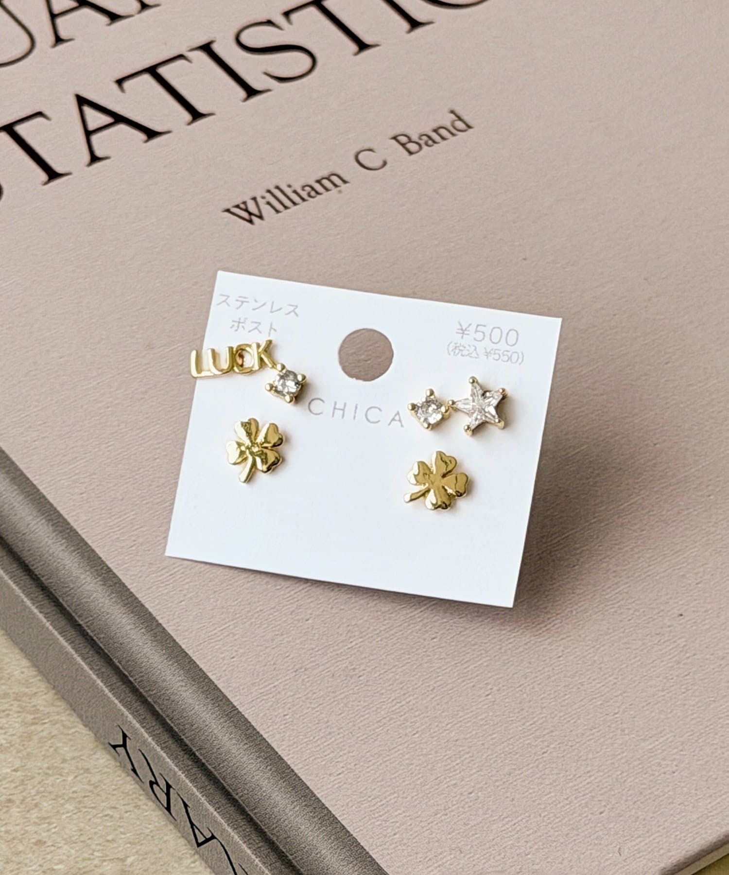 3COINS(スリーコインズ) クローバーピアス6個セット