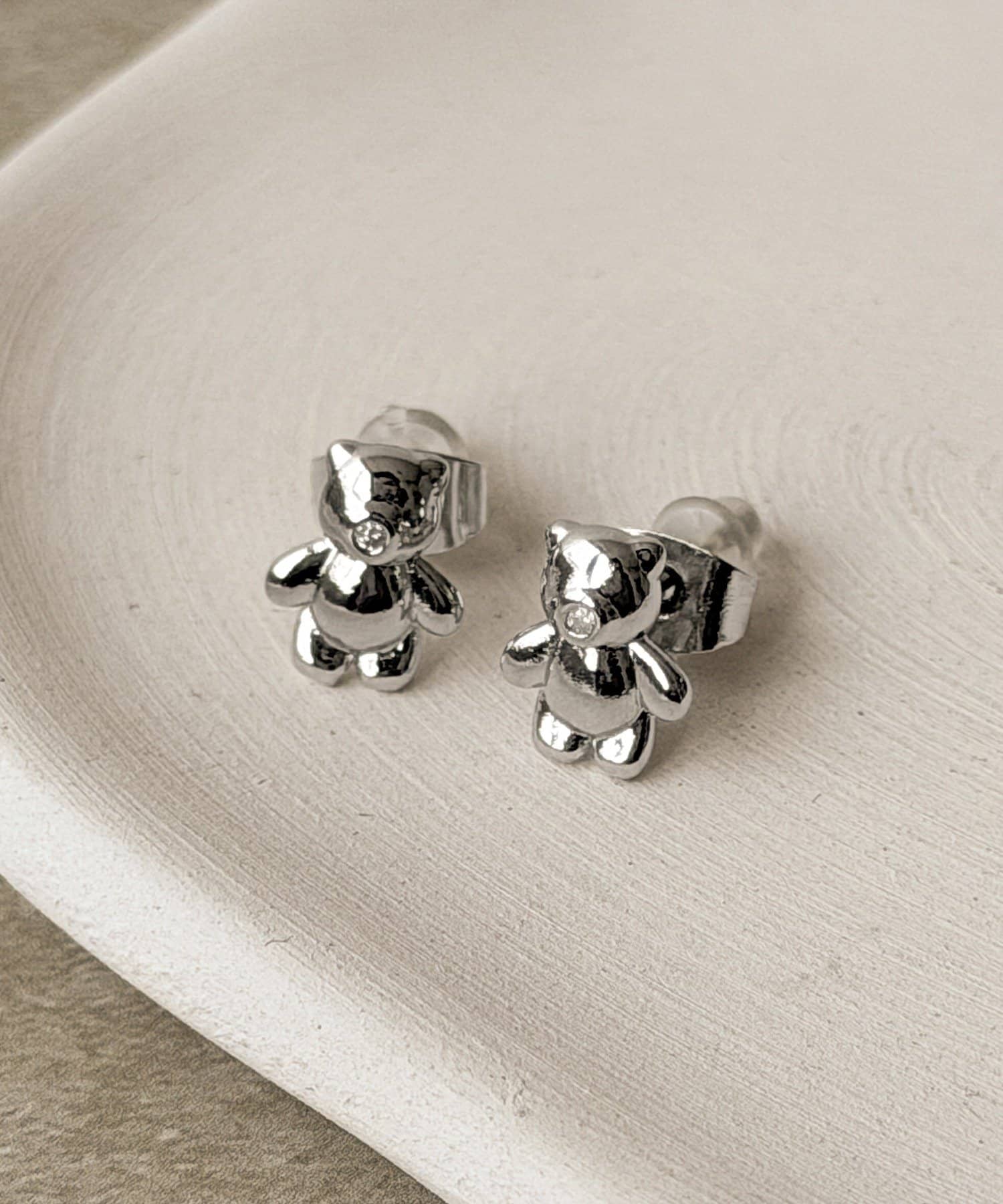 クマチャンピアス | 3COINS(スリーコインズ)レディース | PAL CLOSET