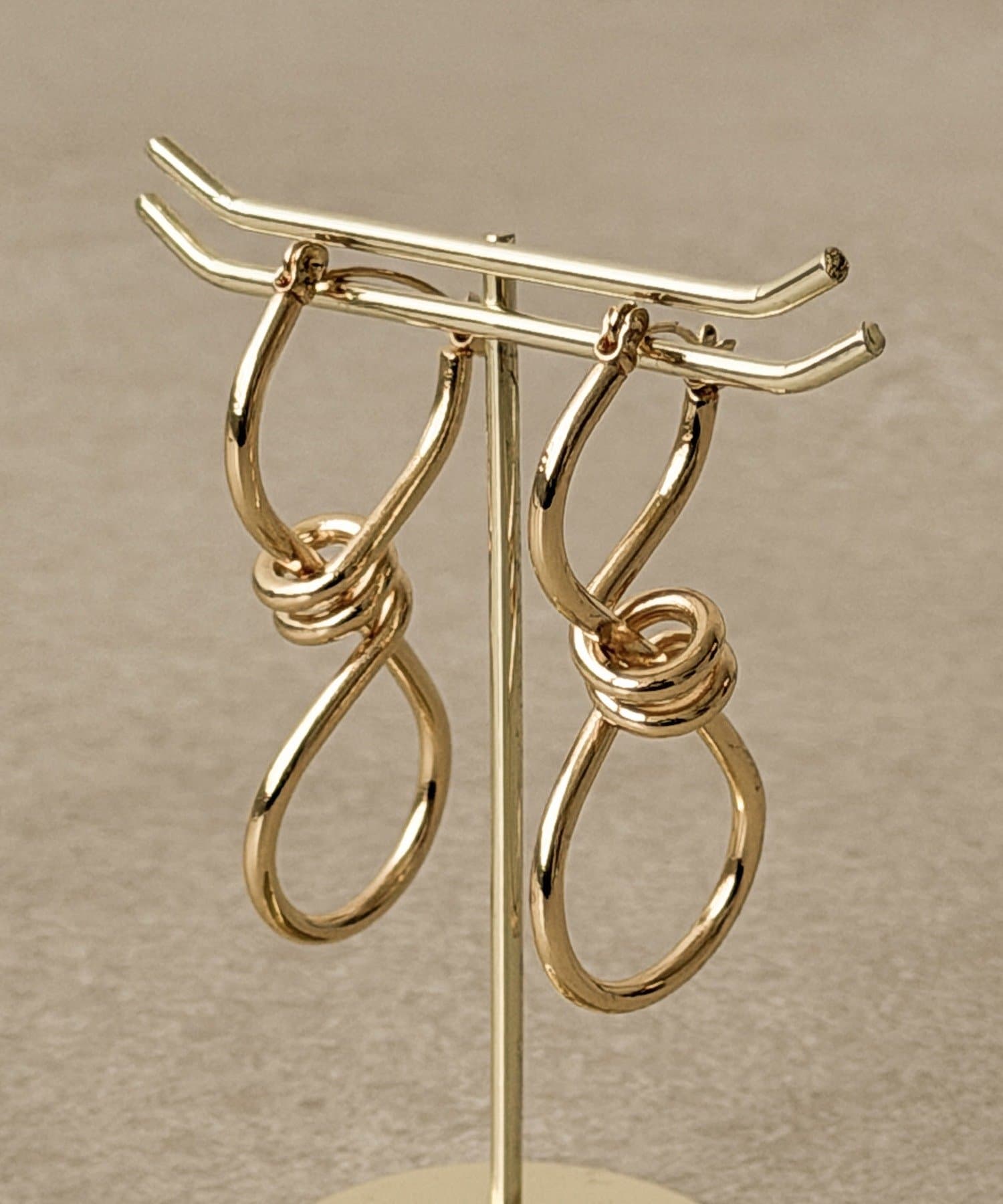 3COINS(スリーコインズ) ネジリピアス