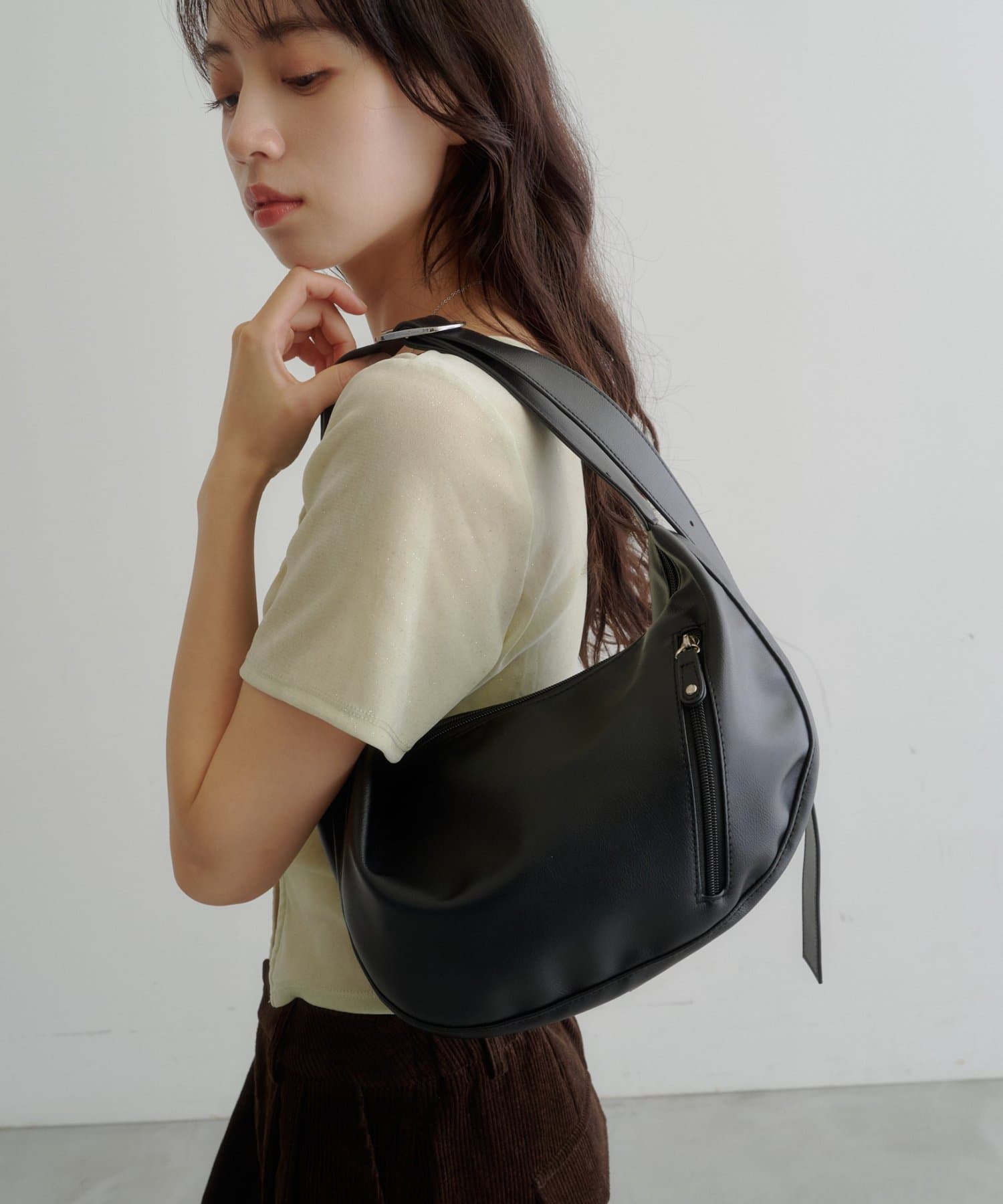 Kastane(カスタネ) ハーフムーンBAG