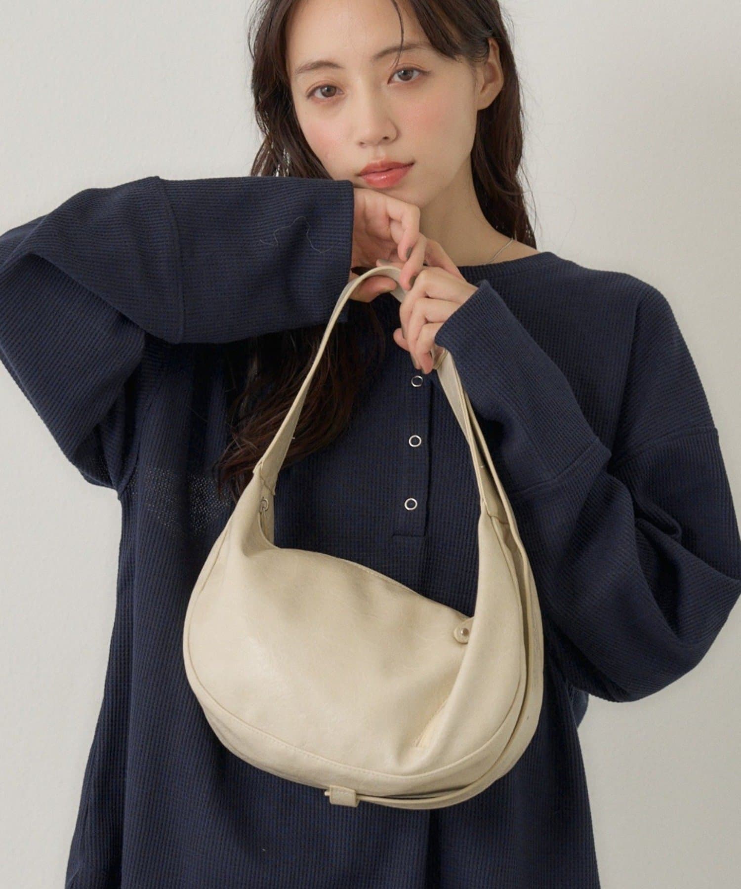 Kastane(カスタネ) ハーフムーンBAG