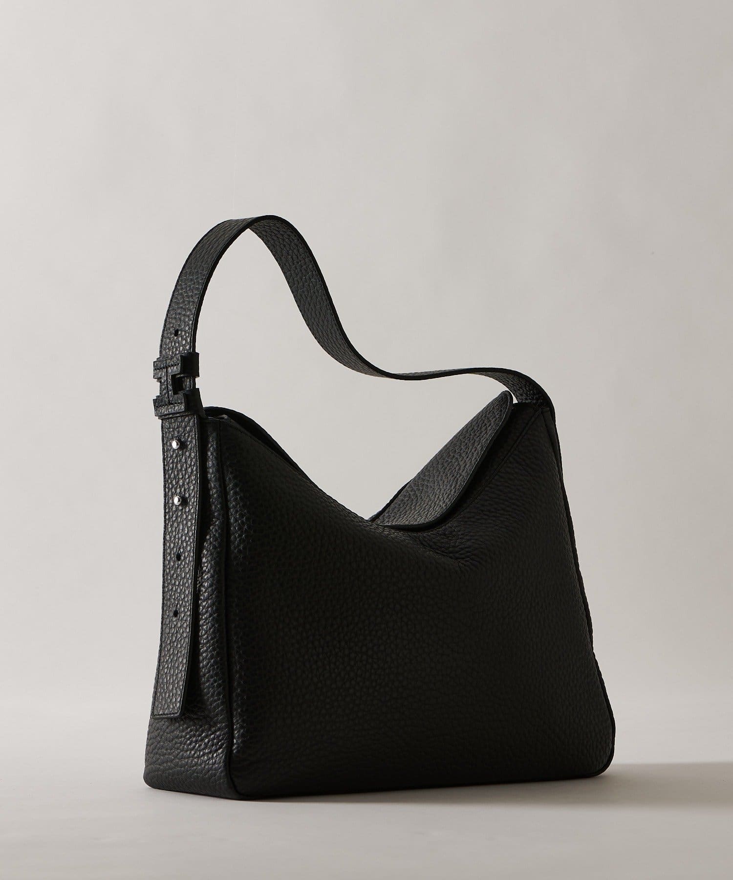 IACUCCI(イアクッチ) 【coming soon】スウォーノ L ALCE