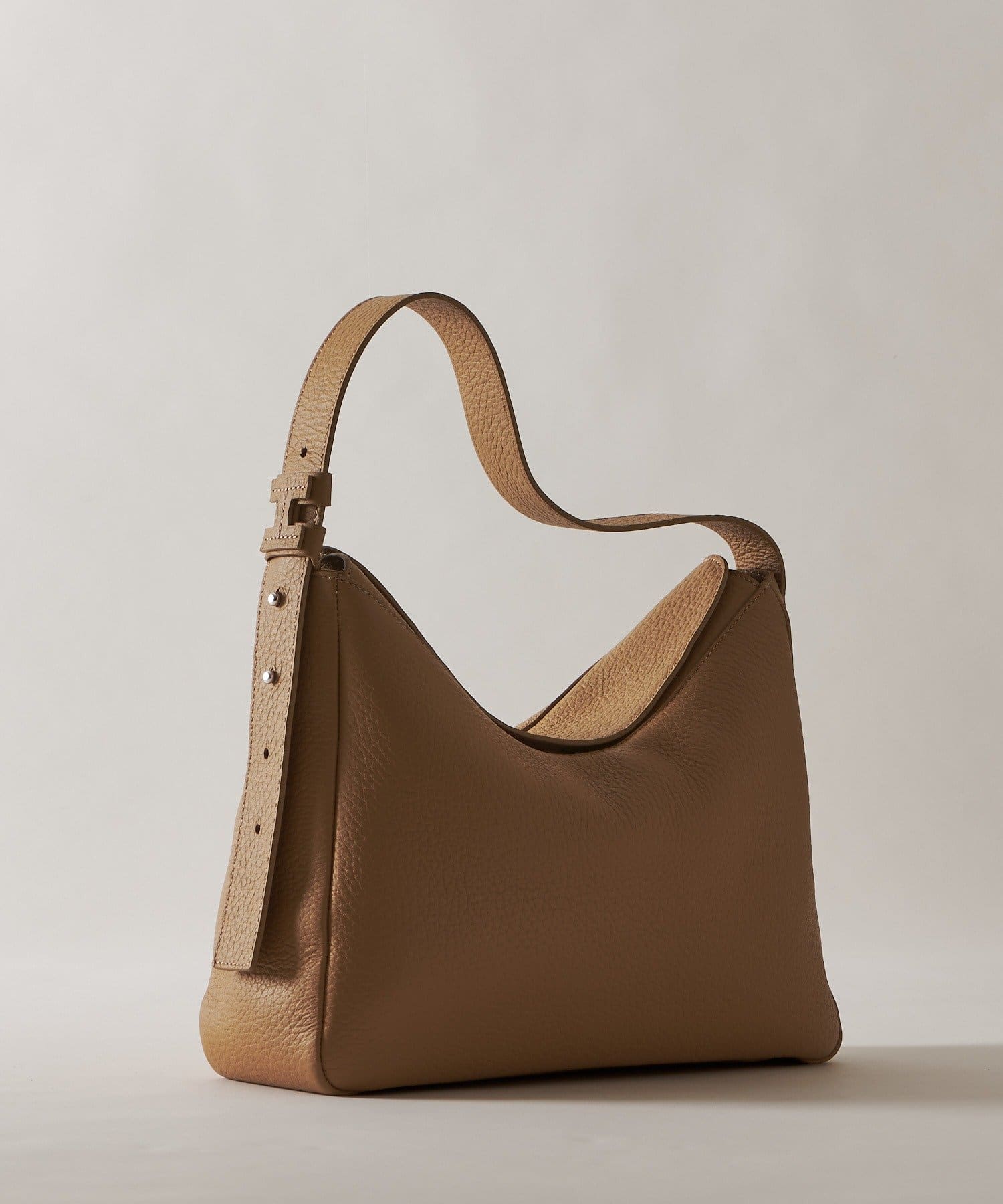 IACUCCI(イアクッチ) 【coming soon】スウォーノ L ALCE