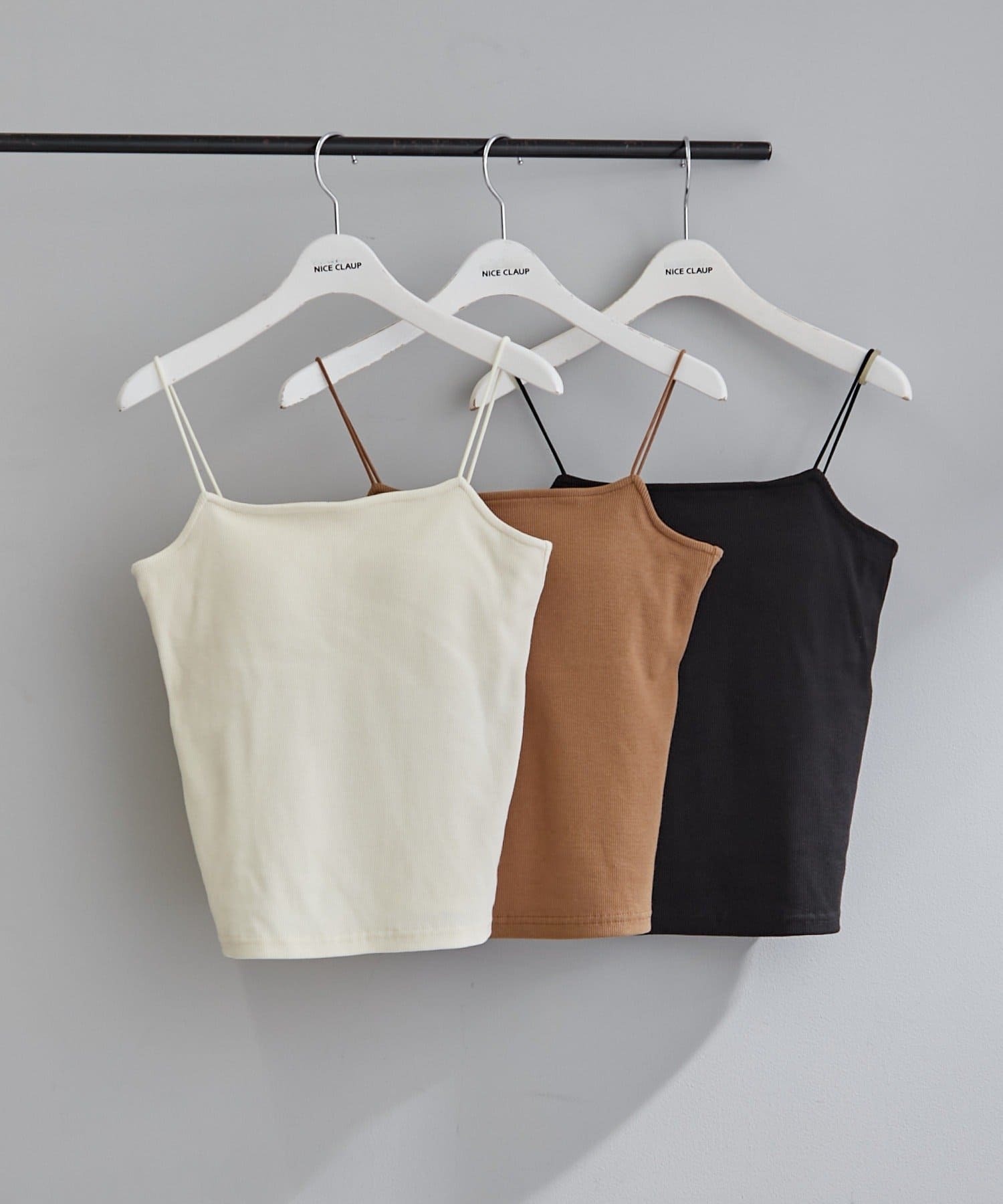 NICE CLAUP / OLIVE des OLIVE OUTLET(ナイスクラップ  / オリーブ デ オリーブ アウトレット) 【couchu.me 】カップ付きキャミソール