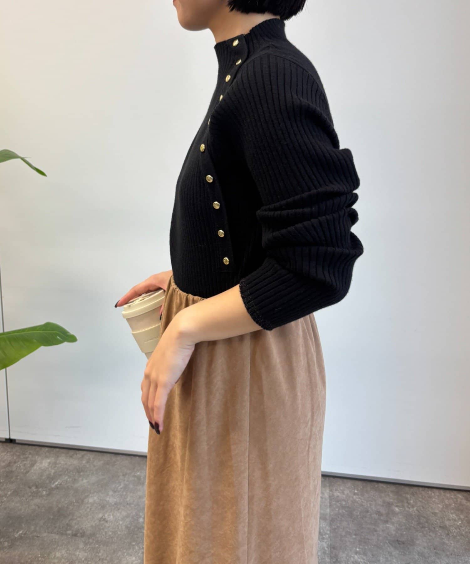 Jena　espace merveilleux(ジェナ　エスパスメルヴェイユ) 金ボタンリブニット