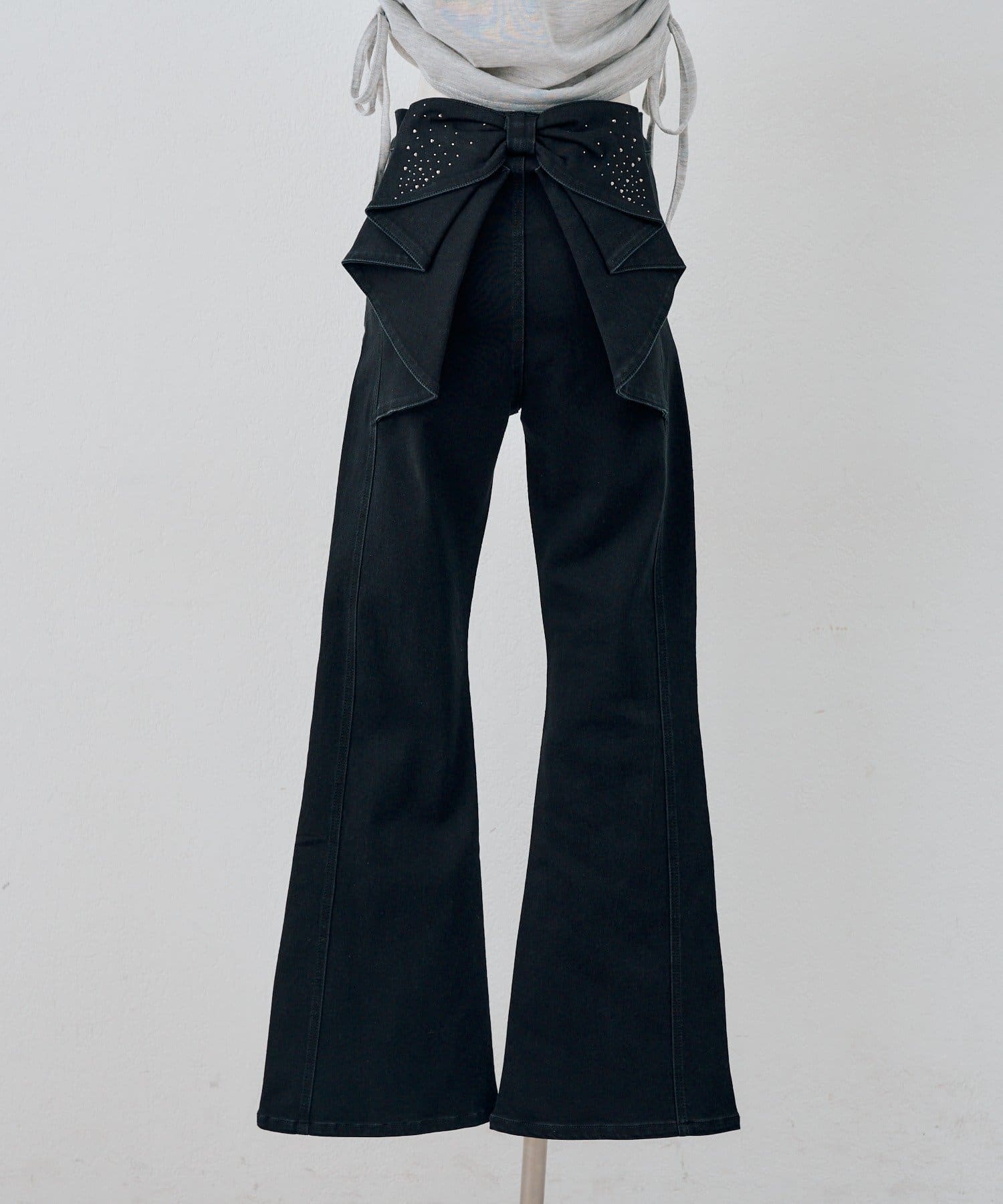 NICE CLAUP / OLIVE des OLIVE OUTLET(ナイスクラップ  / オリーブ デ オリーブ アウトレット) 【continuer】バックキラキラリボンセミフレアデニム