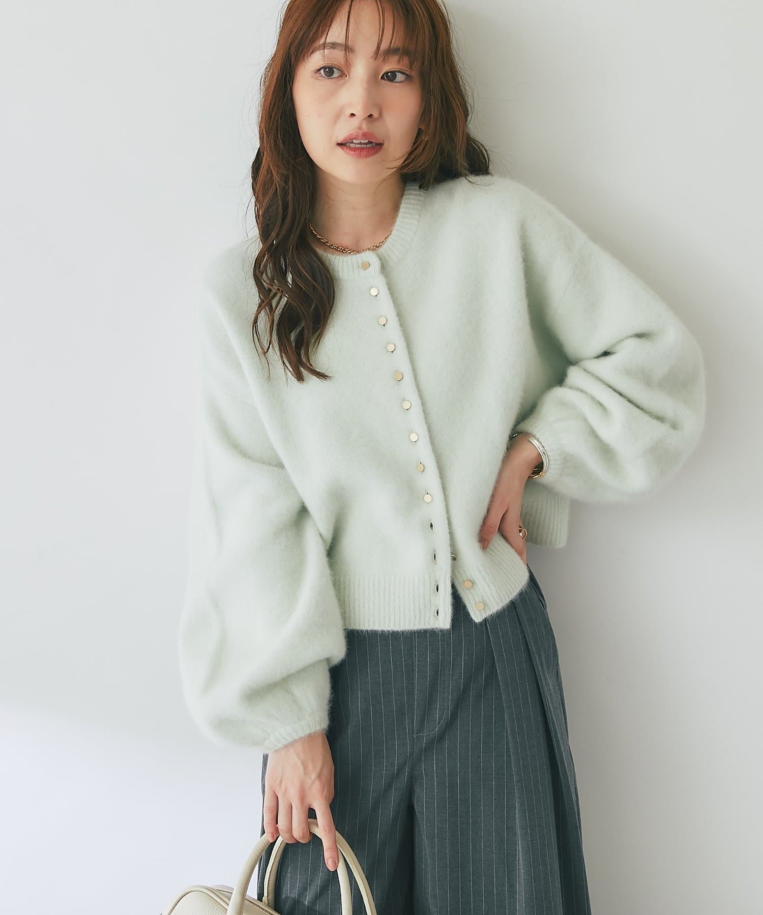 La boutique BonBon(ラブティックボンボン) へアリーウール前後２WAYプチメタル釦カーディガン