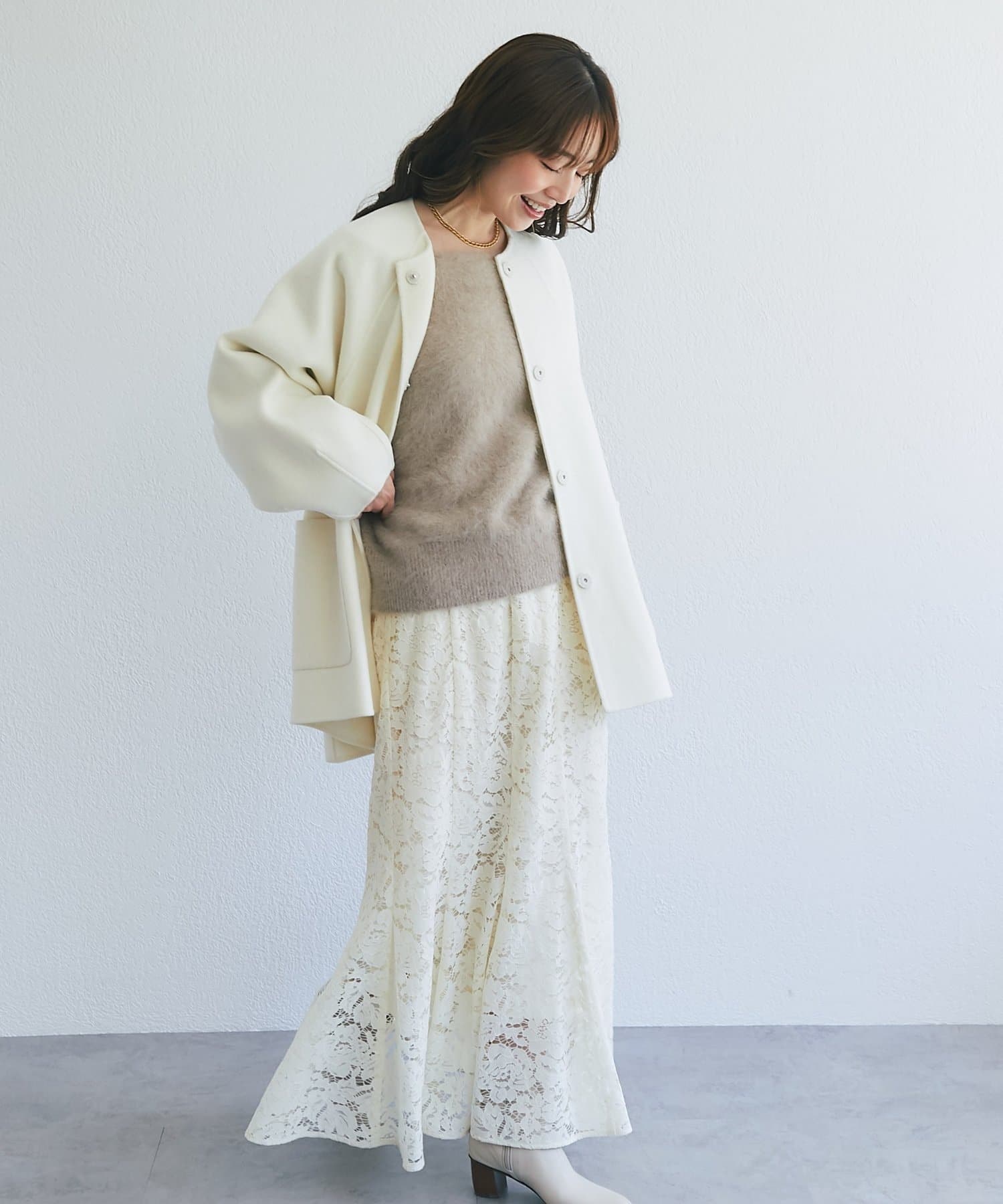 La boutique BonBon(ラブティックボンボン) ラメヘアリーウールカシミヤ混オフショルニット