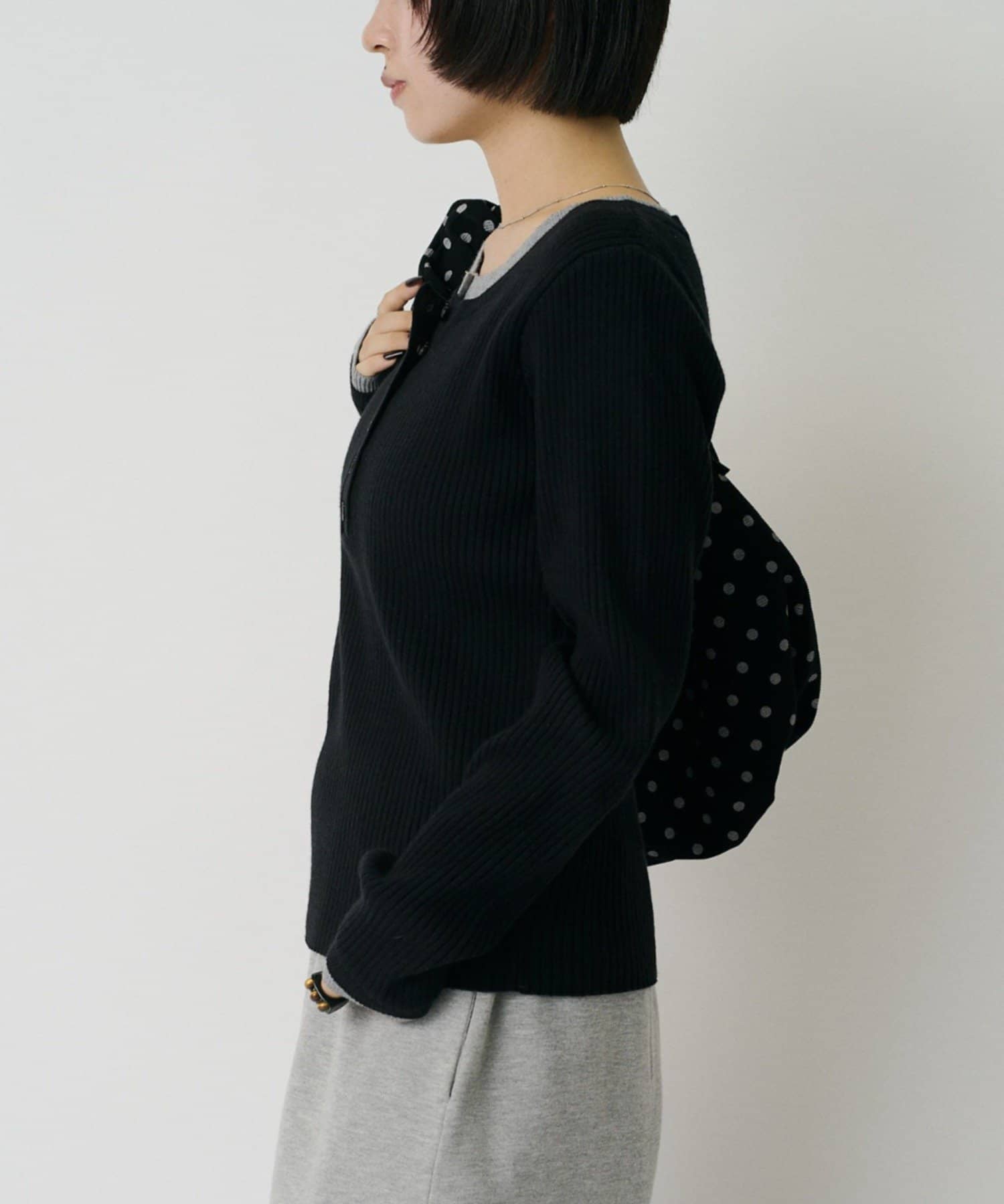 -goocy-(グーシー) レイヤードライクヘンリーネックニット