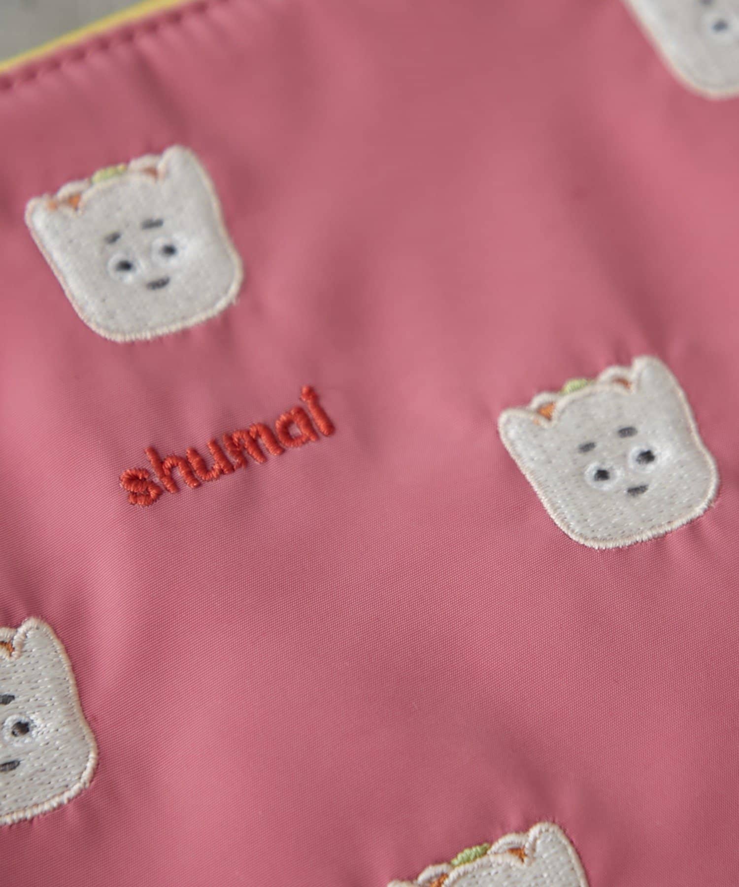 BIRTHDAY BAR(バースデイバー) YUM YUM FRIENDS 刺繍ポーチ