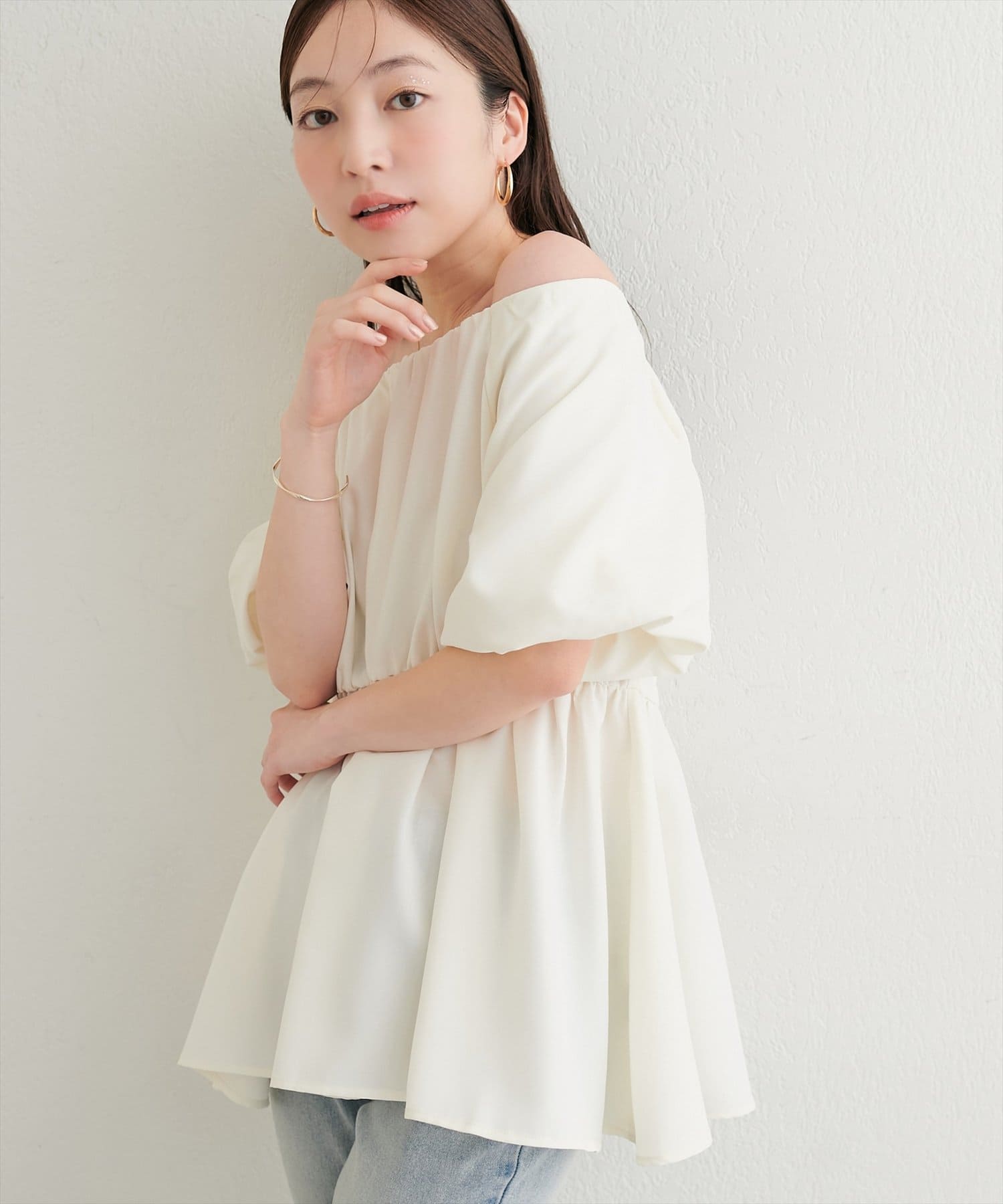 natural couture(ナチュラルクチュール) パフスリーブペプラムトップス