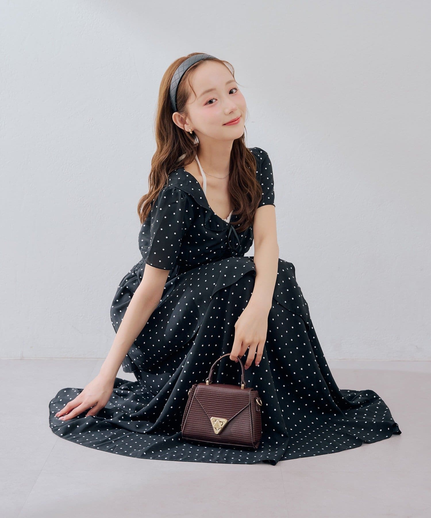 NICE CLAUP / OLIVE des OLIVE OUTLET(ナイスクラップ  / オリーブ デ オリーブ アウトレット) 【continuer】アシンメトリーフリルロングワンピース