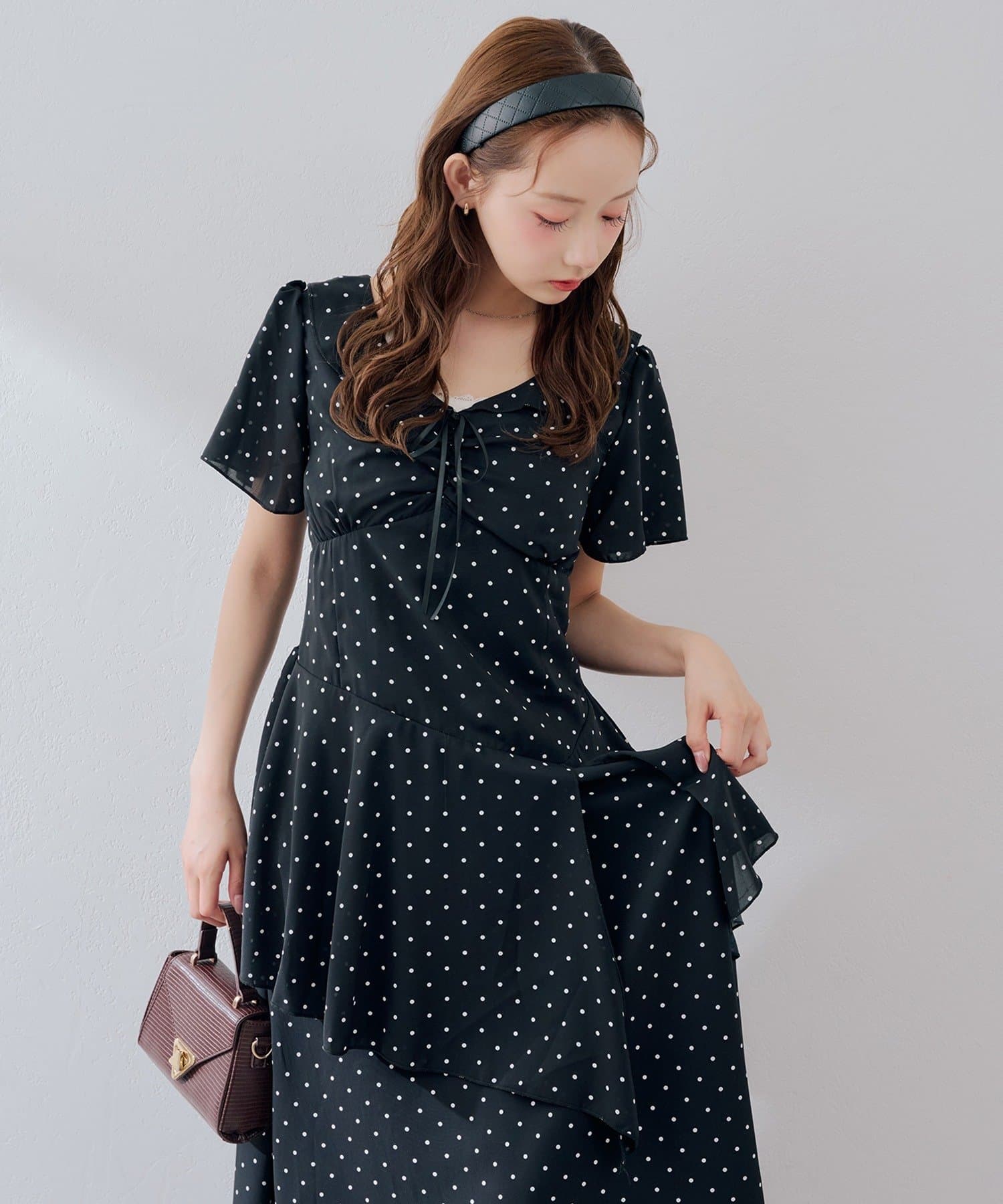 NICE CLAUP / OLIVE des OLIVE OUTLET(ナイスクラップ  / オリーブ デ オリーブ アウトレット) 【continuer】アシンメトリーフリルロングワンピース