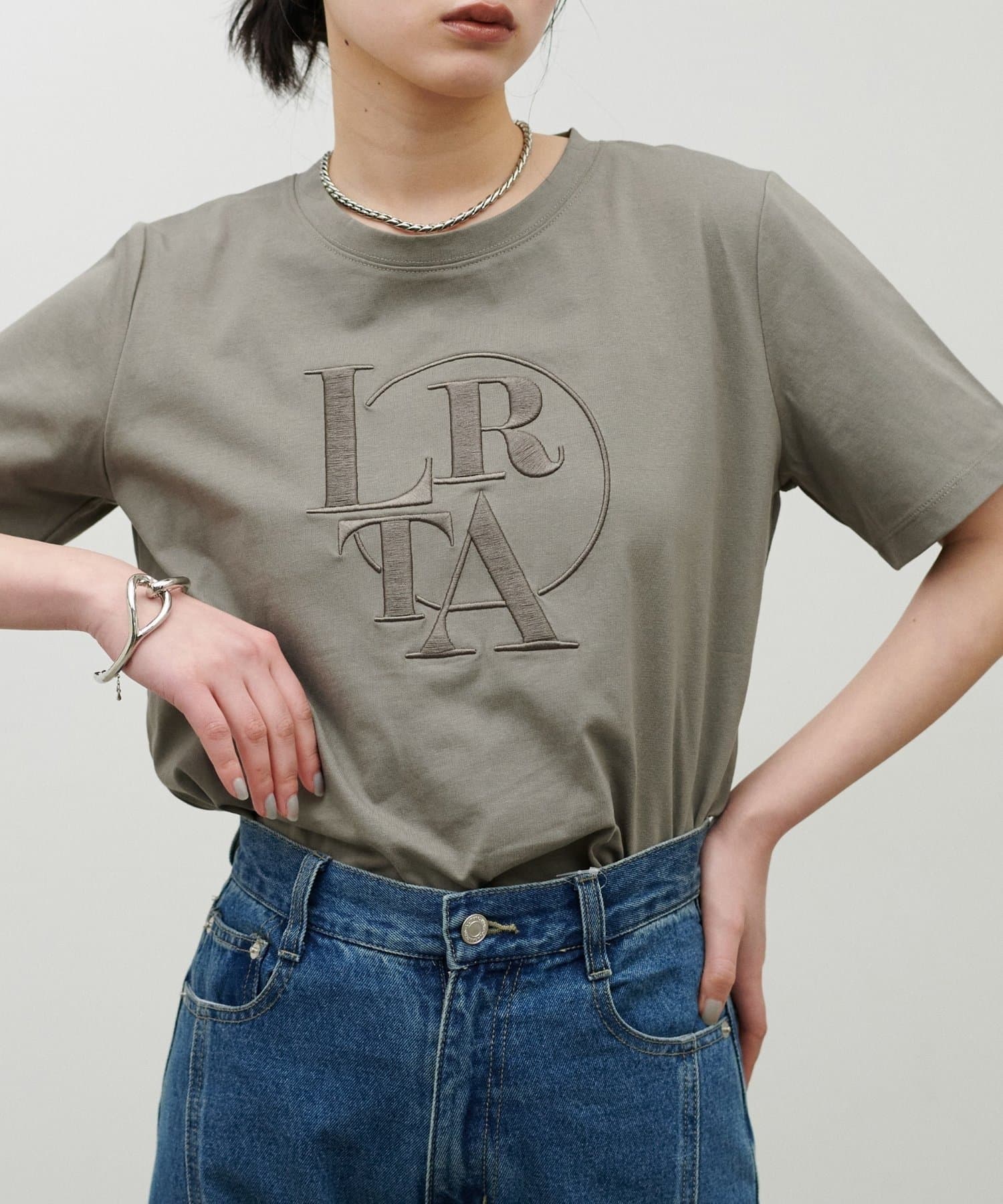 NICE CLAUP / OLIVE des OLIVE OUTLET(ナイスクラップ  / オリーブ デ オリーブ アウトレット) 【LARUTA】NEW厚盛りロゴ刺繍T