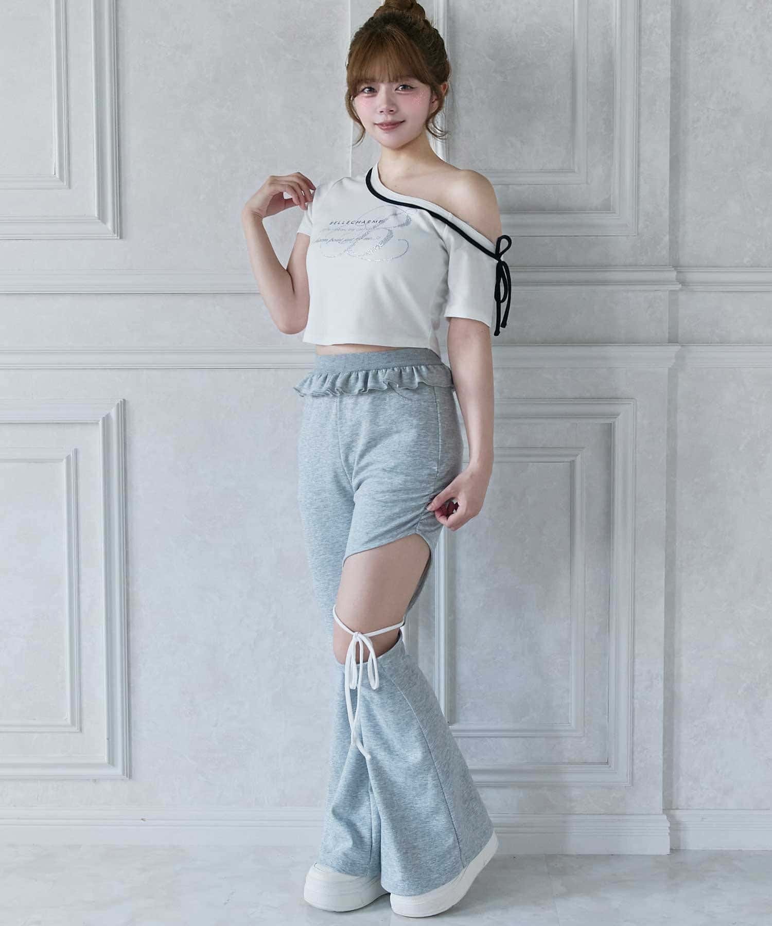 Belle Charme(ベルシャルム) Back Logo Sweat Flare Pants