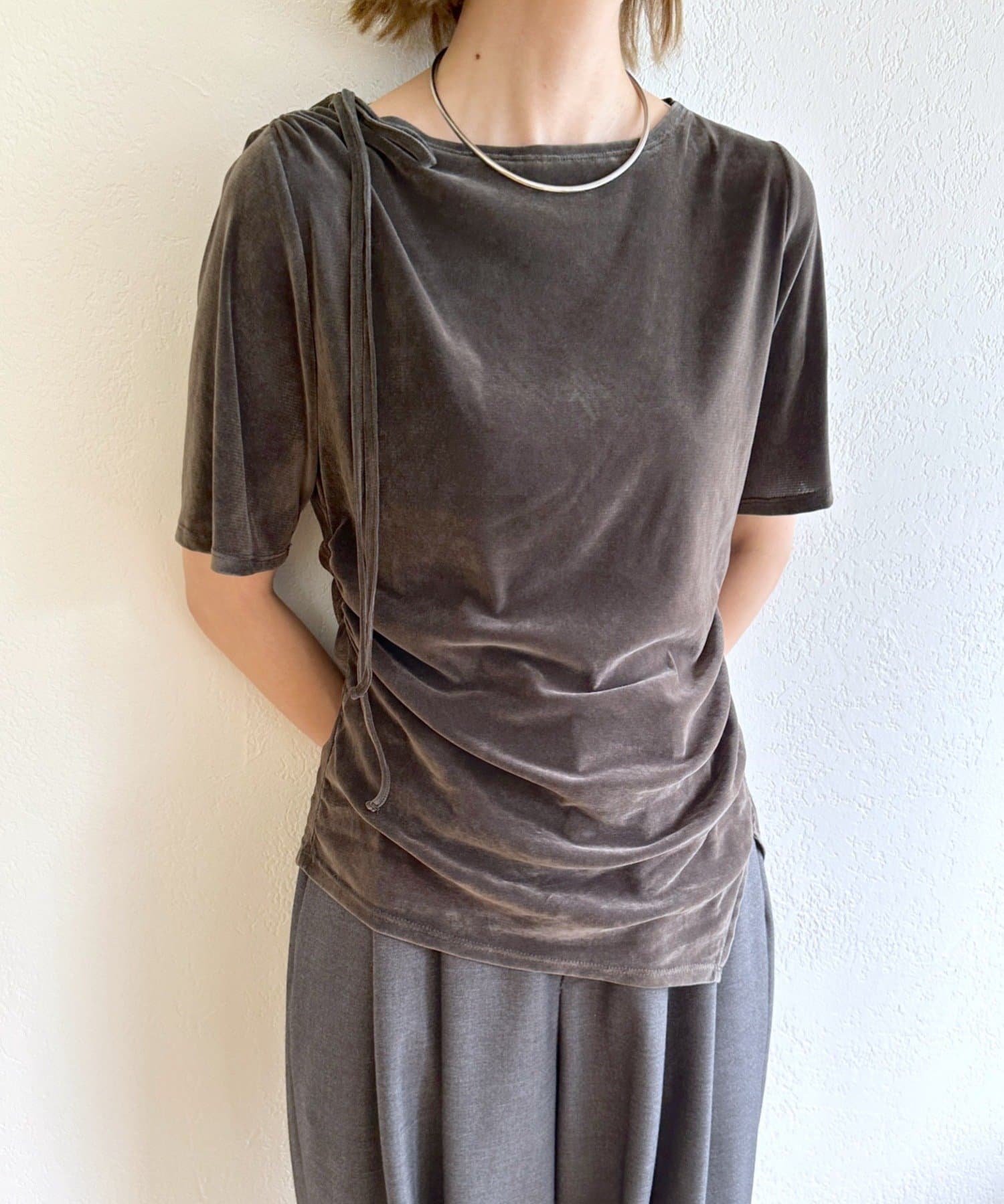Omekashi(オメカシ) 【肩紐のアレンジ可能◎】シアーベロアドロストTシャツ