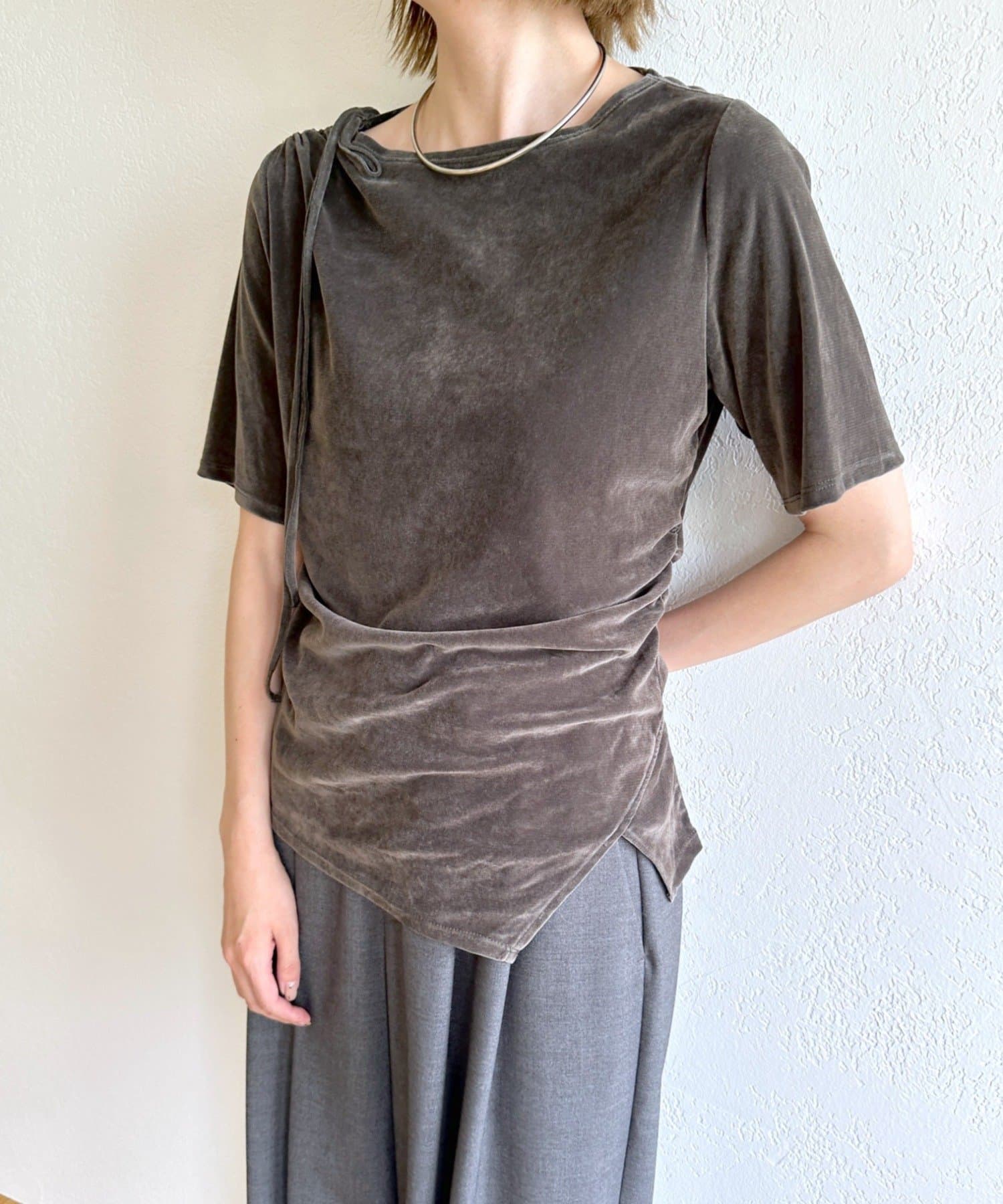 Omekashi(オメカシ) 【肩紐のアレンジ可能◎】シアーベロアドロストTシャツ