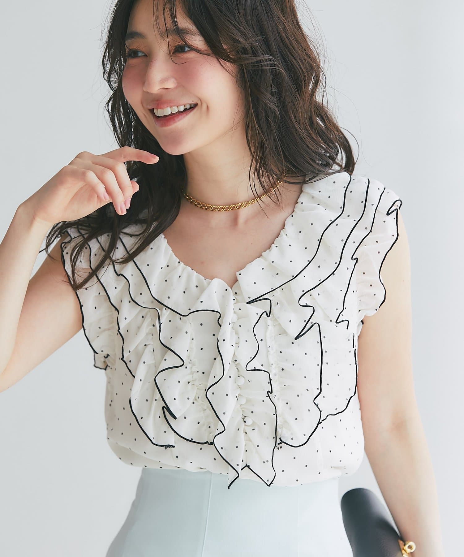 OUTLET(アウトレット) 【La boutique BonBon】ドットプリントフリルブラウス