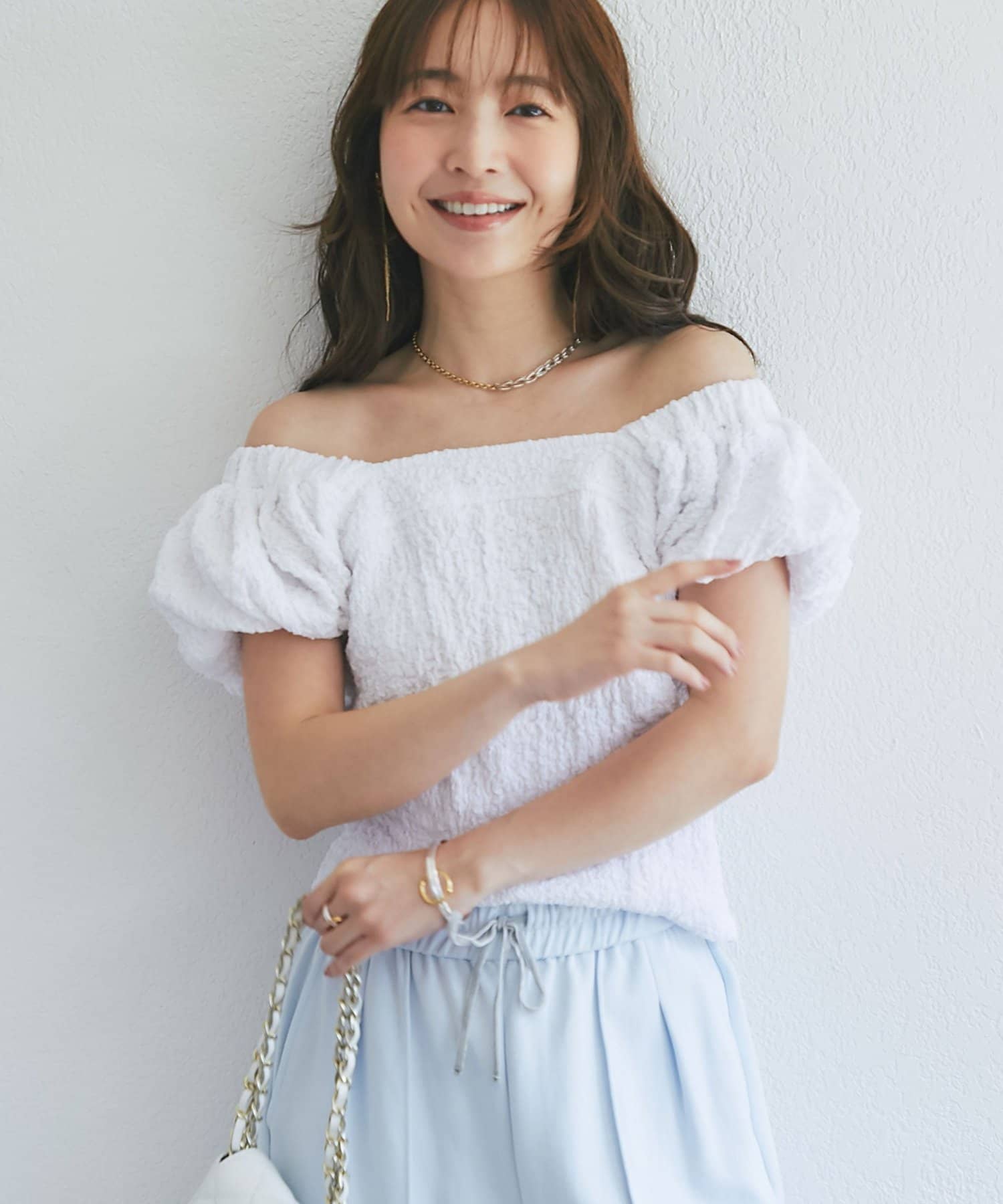 La boutique BonBon(ラブティックボンボン) 【miki監修・2サイズ展開】シャーリングパフスリーブブラウス