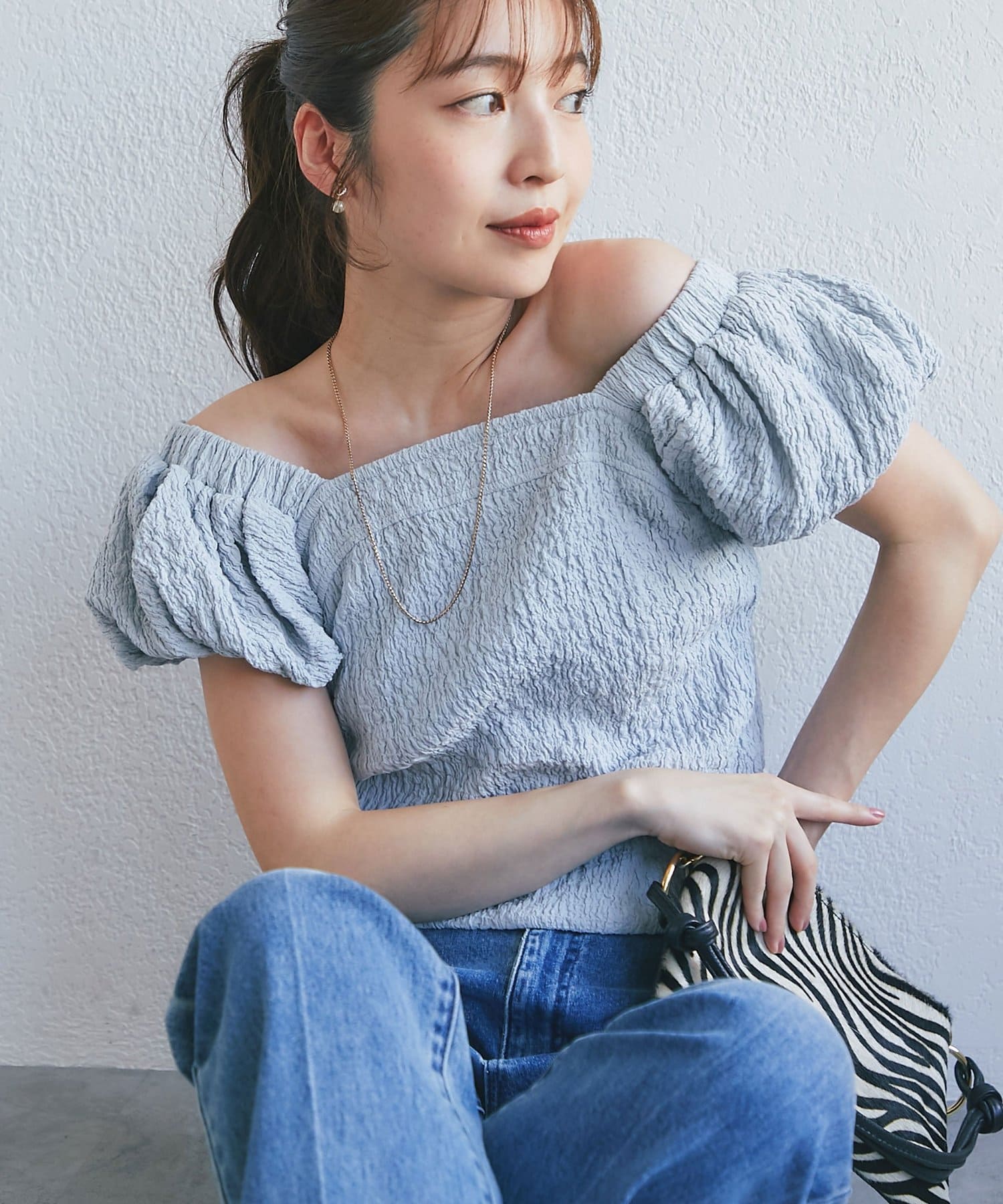 La boutique BonBon(ラブティックボンボン) 【miki監修・2サイズ展開】シャーリングパフスリーブブラウス