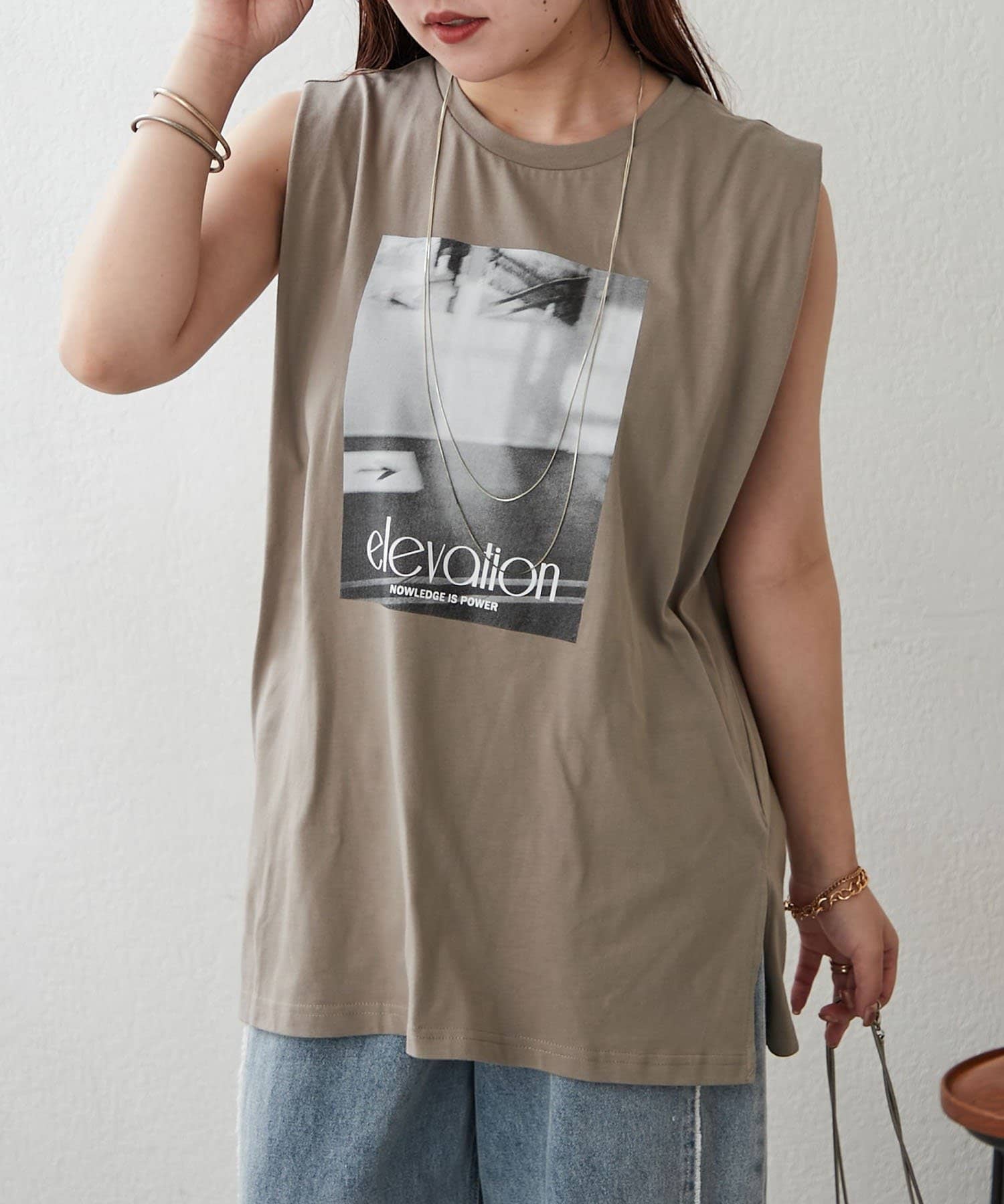NICE CLAUP / OLIVE des OLIVE OUTLET(ナイスクラップ  / オリーブ デ オリーブ アウトレット) 【RMAF】フォト＆ロゴタックノースリカットソー