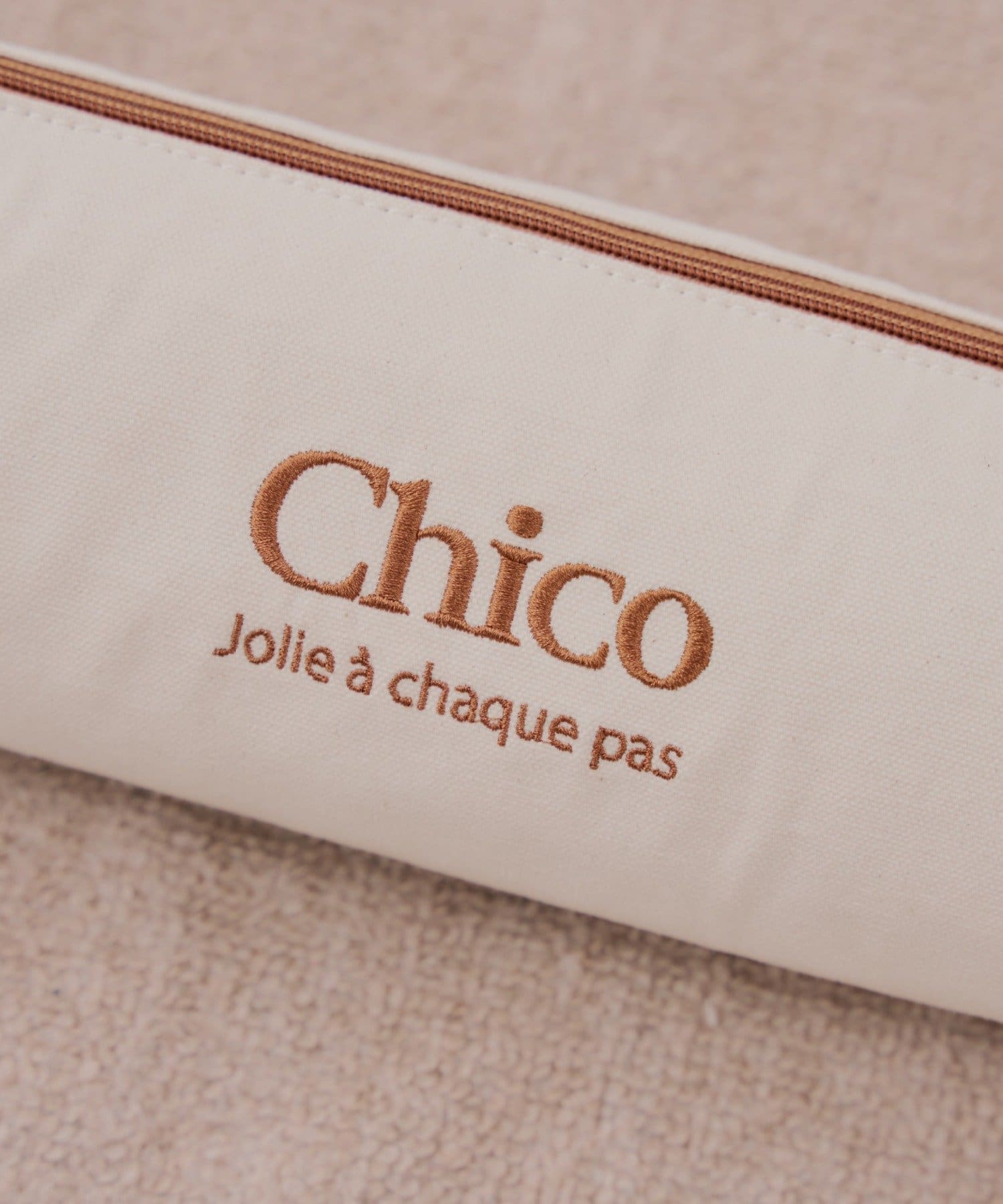 Chico(チコ) ハンドル付きロゴ刺繍ポーチセット