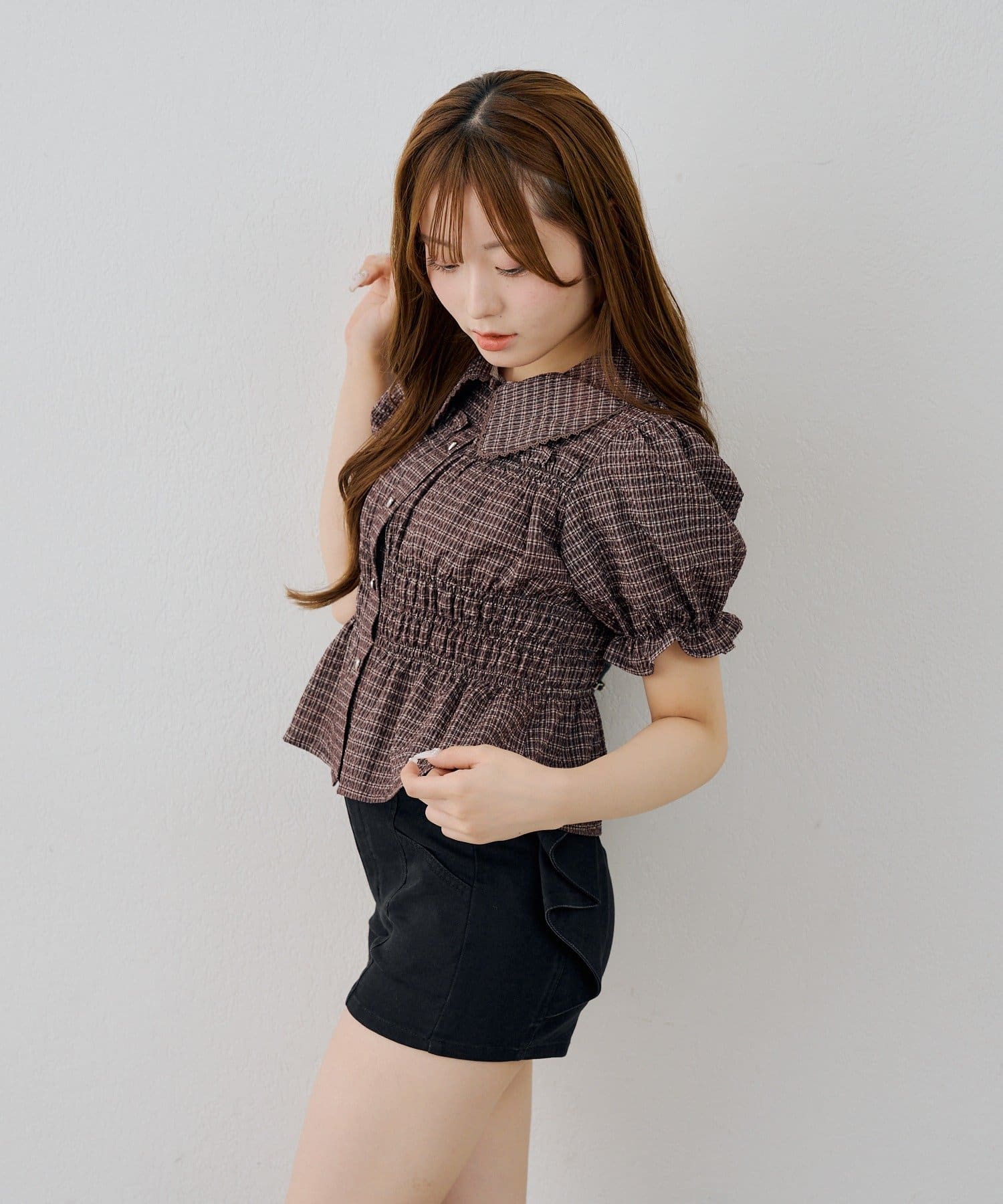 NICE CLAUP / OLIVE des OLIVE OUTLET(ナイスクラップ  / オリーブ デ オリーブ アウトレット) 【continuer】シャーリングペプラムブラウス