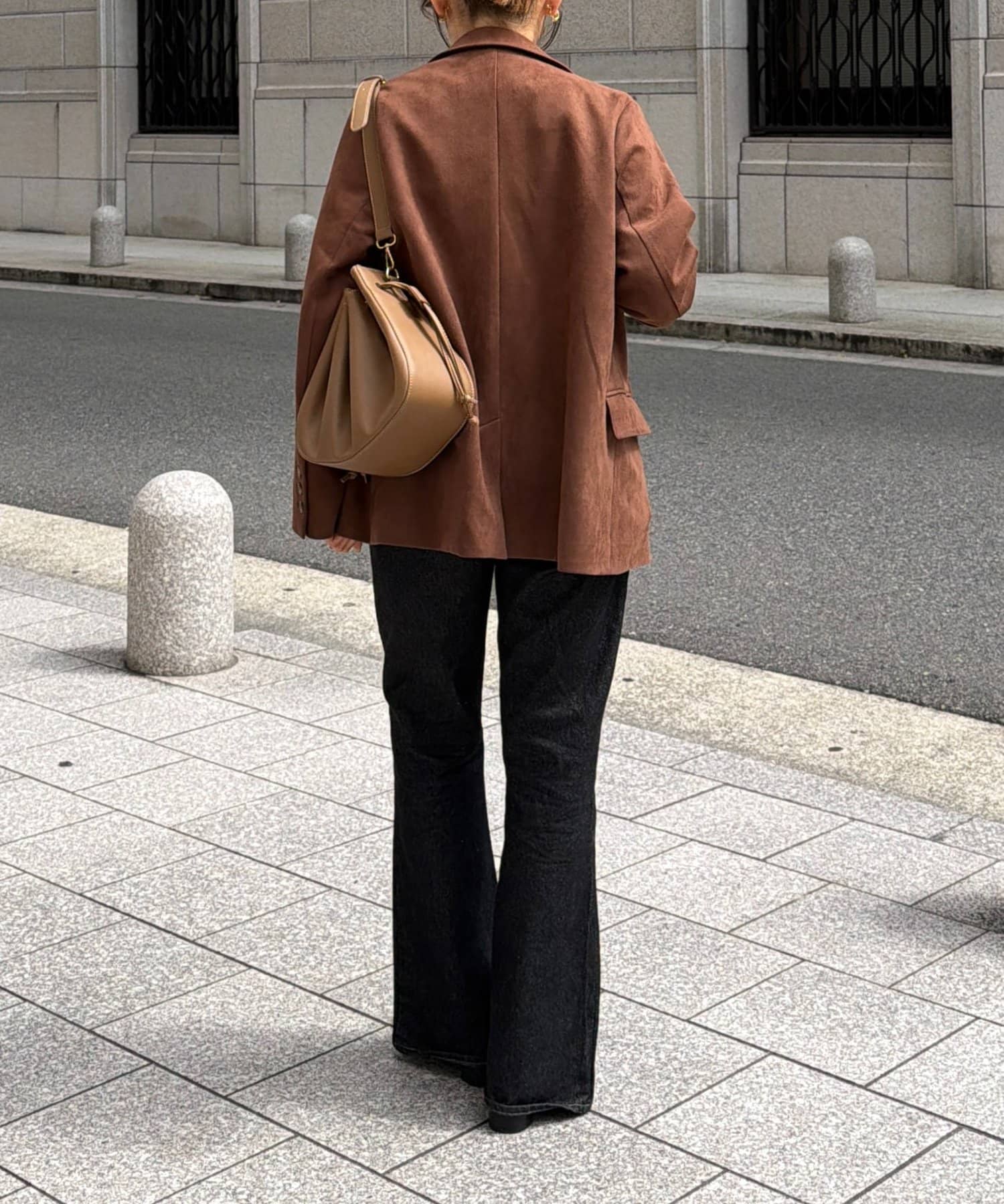 Thevon.(ゼヴォン) 裾ウェーブセミフレアデニムパンツ