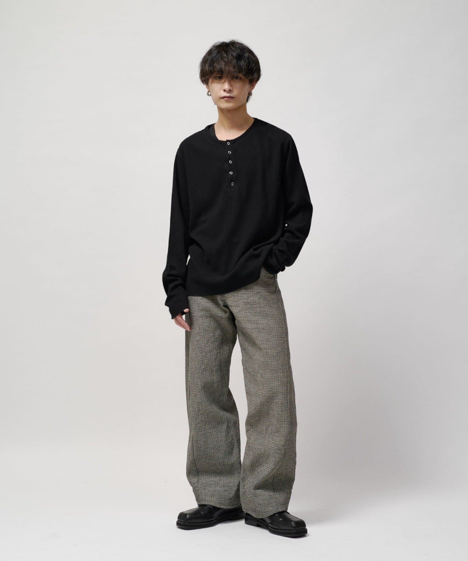 Lui's(ルイス) モダンデニムソリッドパンツ