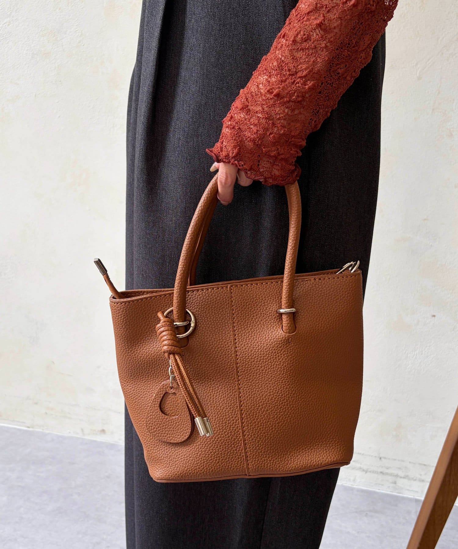Chez toi(シェトワ) チャーム付きBAG
