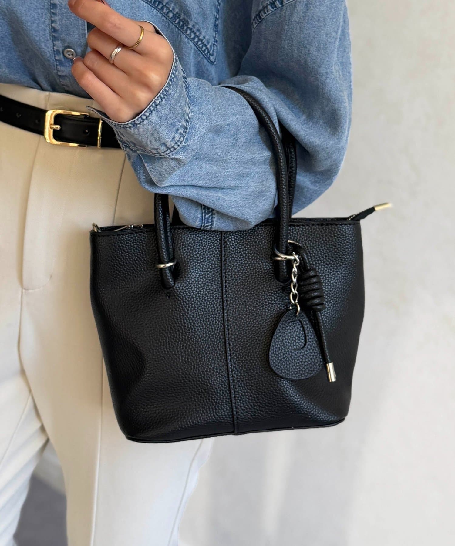 Chez toi(シェトワ) チャーム付きBAG