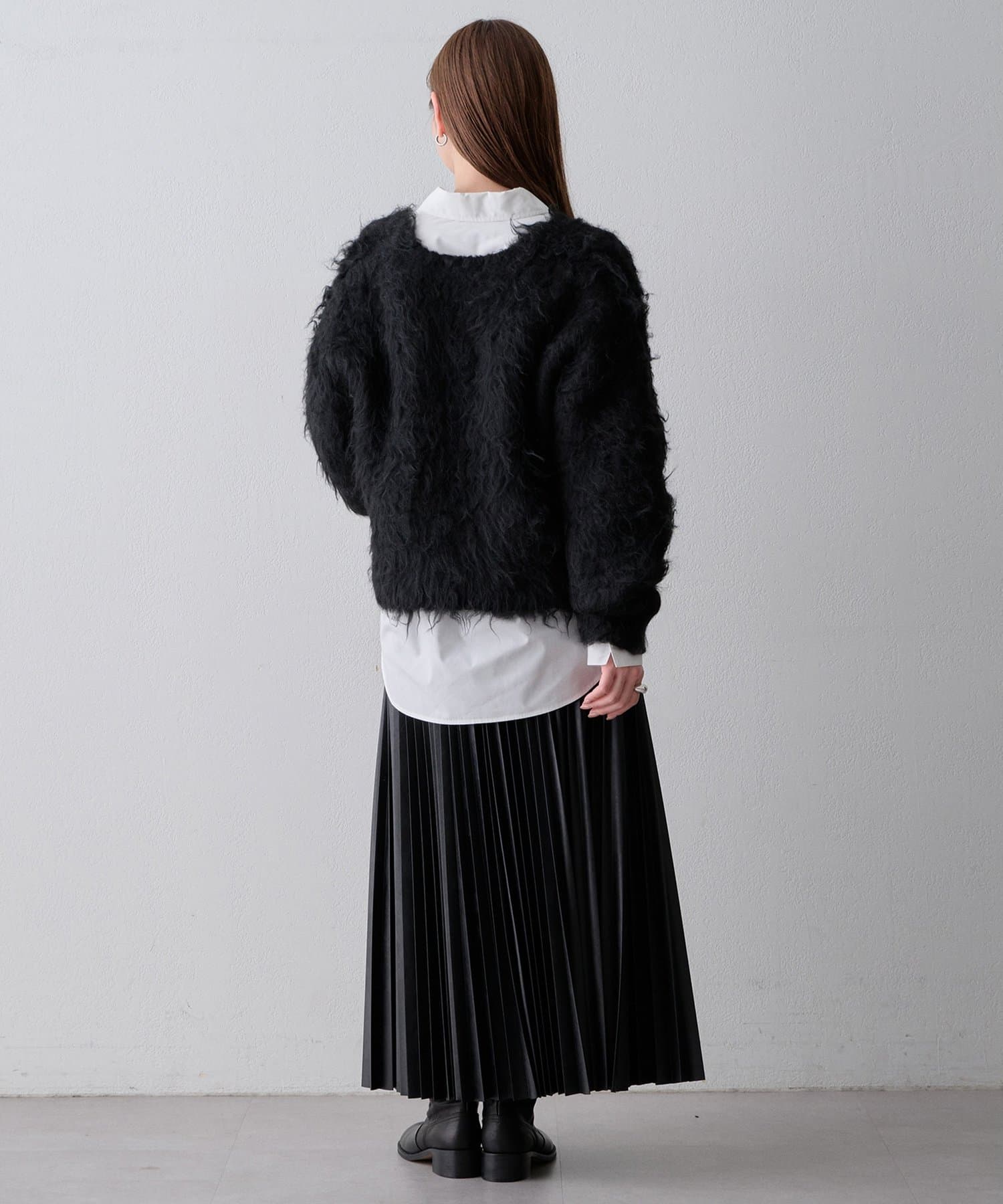 Whim Gazette(ウィム ガゼット) 〈WEB限定〉【THE PAUSE】シャギーVネックプルオーバー