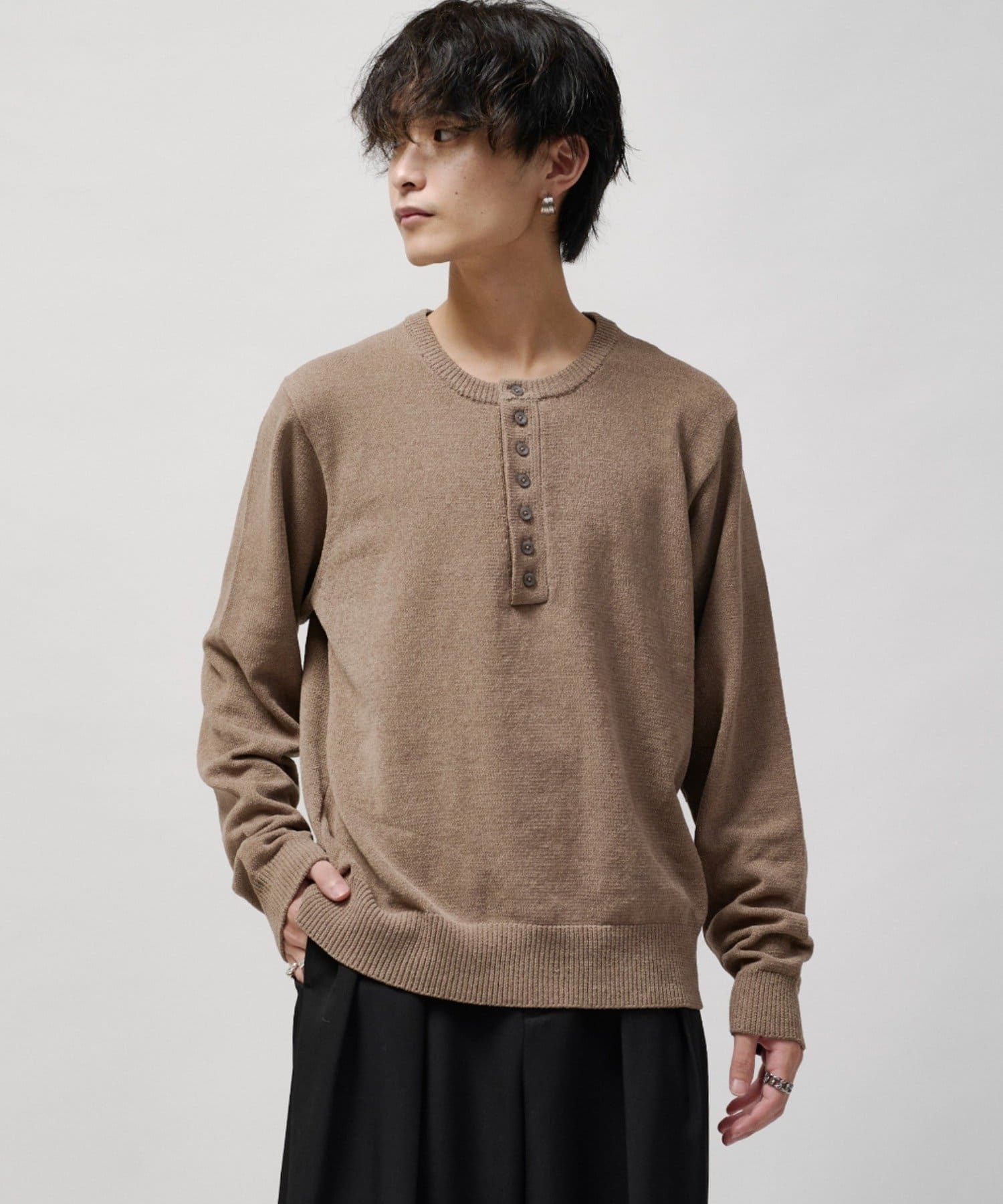 Lui's(ルイス) モールヘンリーネックニット
