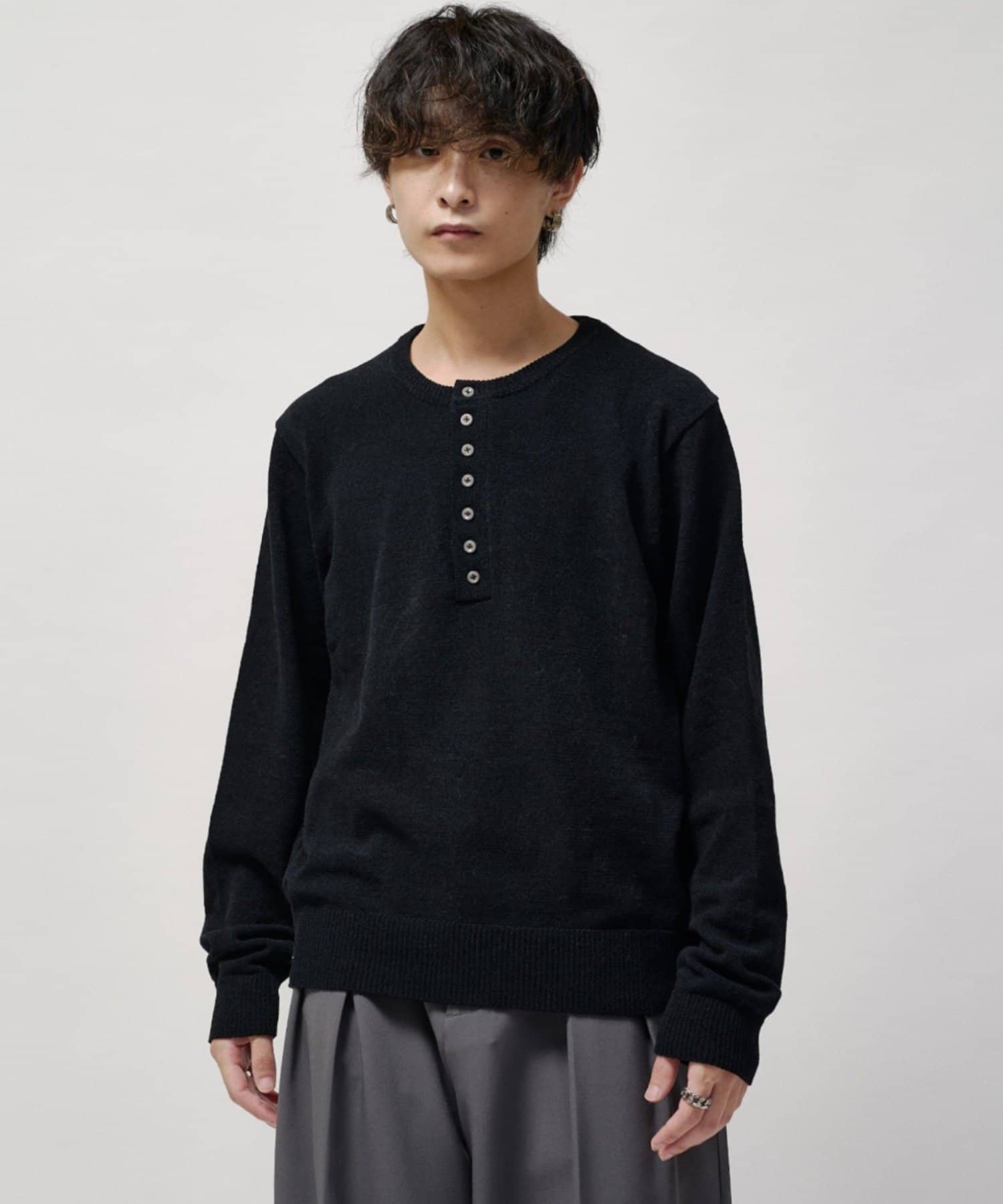 Lui's(ルイス) モールヘンリーネックニット