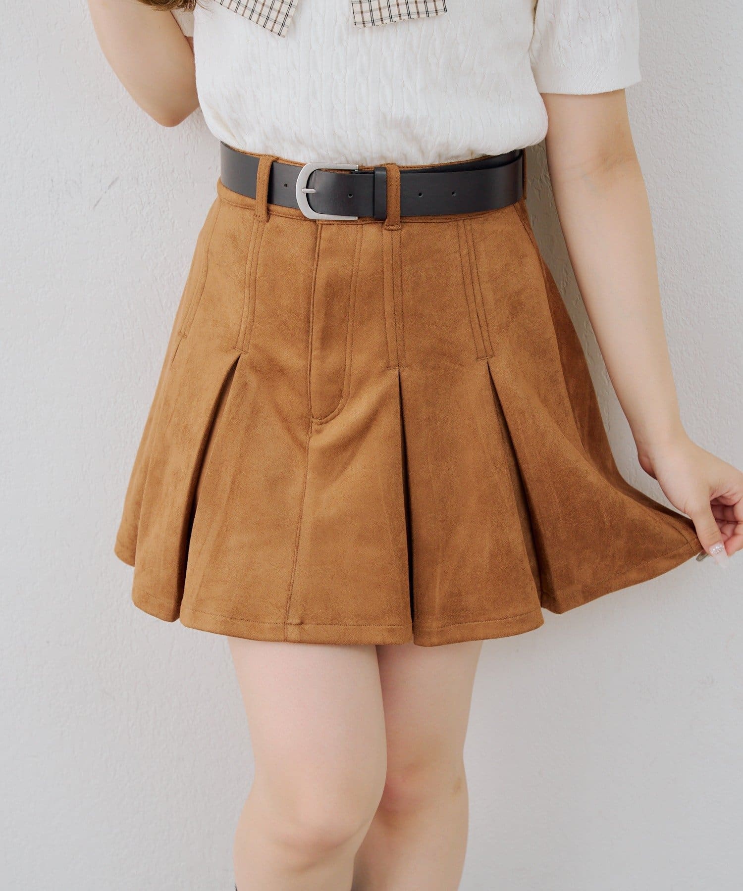 NICE CLAUP / OLIVE des OLIVE OUTLET(ナイスクラップ  / オリーブ デ オリーブ アウトレット) 【continuer】 ベルト付プリーツミニスカート