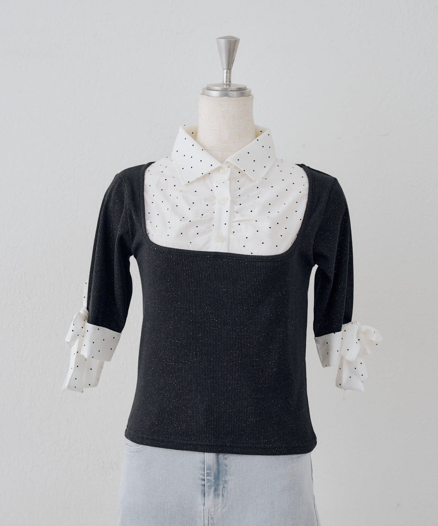 NICE CLAUP / OLIVE des OLIVE OUTLET(ナイスクラップ  / オリーブ デ オリーブ アウトレット) 【continuer】リボン付きレイヤード風ラメトップス