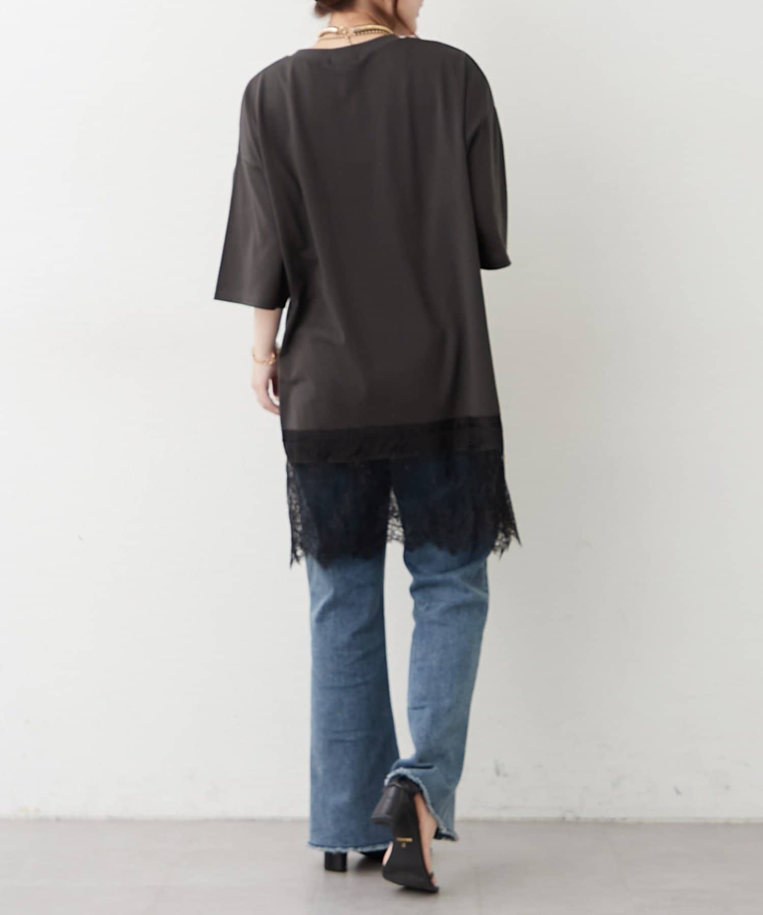 Remind me and forever(リマインドミーアンドフォーエバー) 裾レースチュニックTシャツ