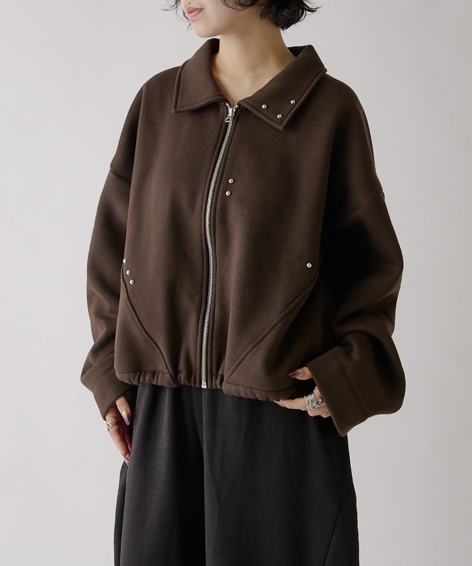 -goocy-(グーシー) 裏起毛スタッズデザインZIPブルゾン