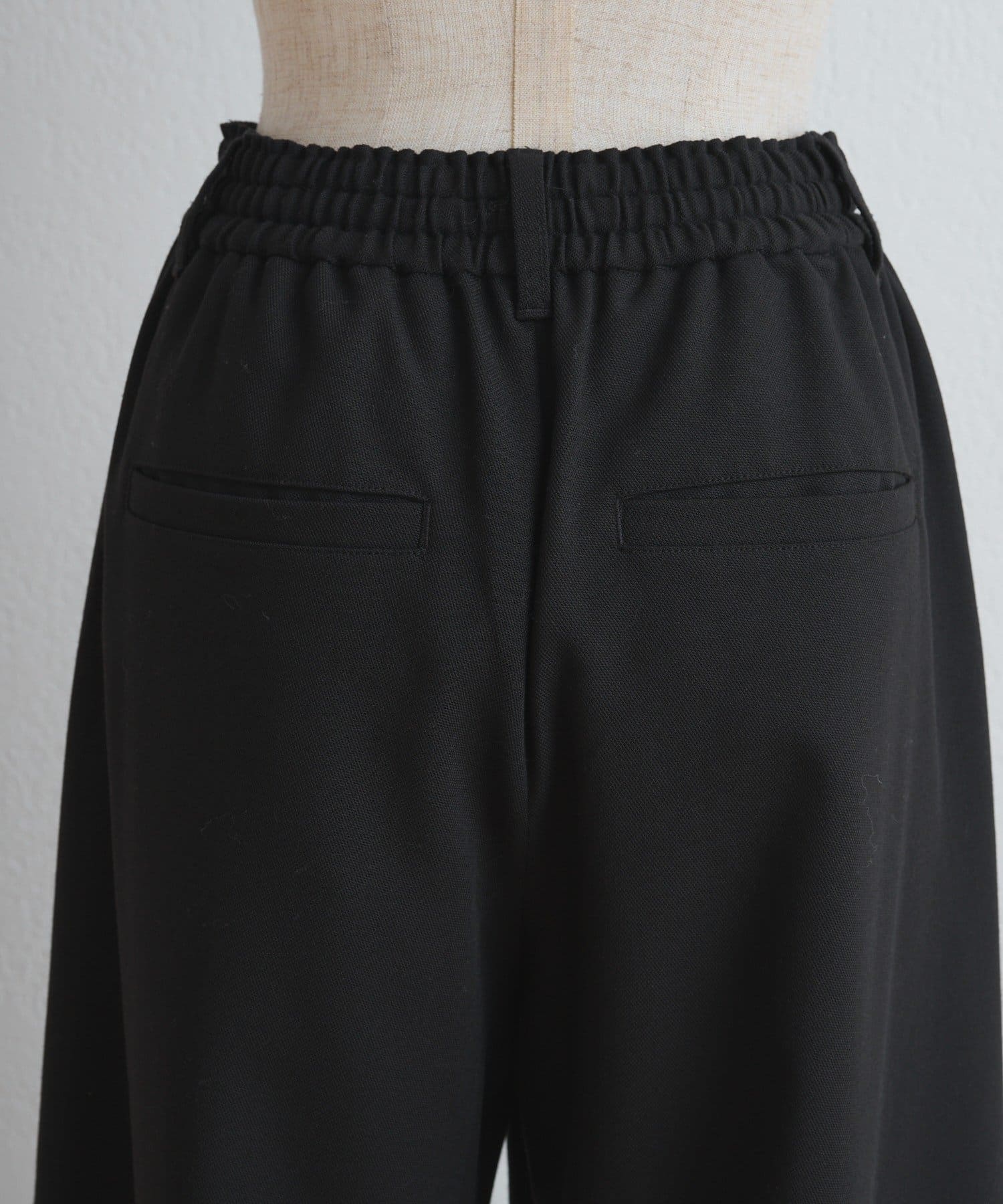 PUAL CE CIN(ピュアルセシン) ストレッチカーブシルエットパンツ