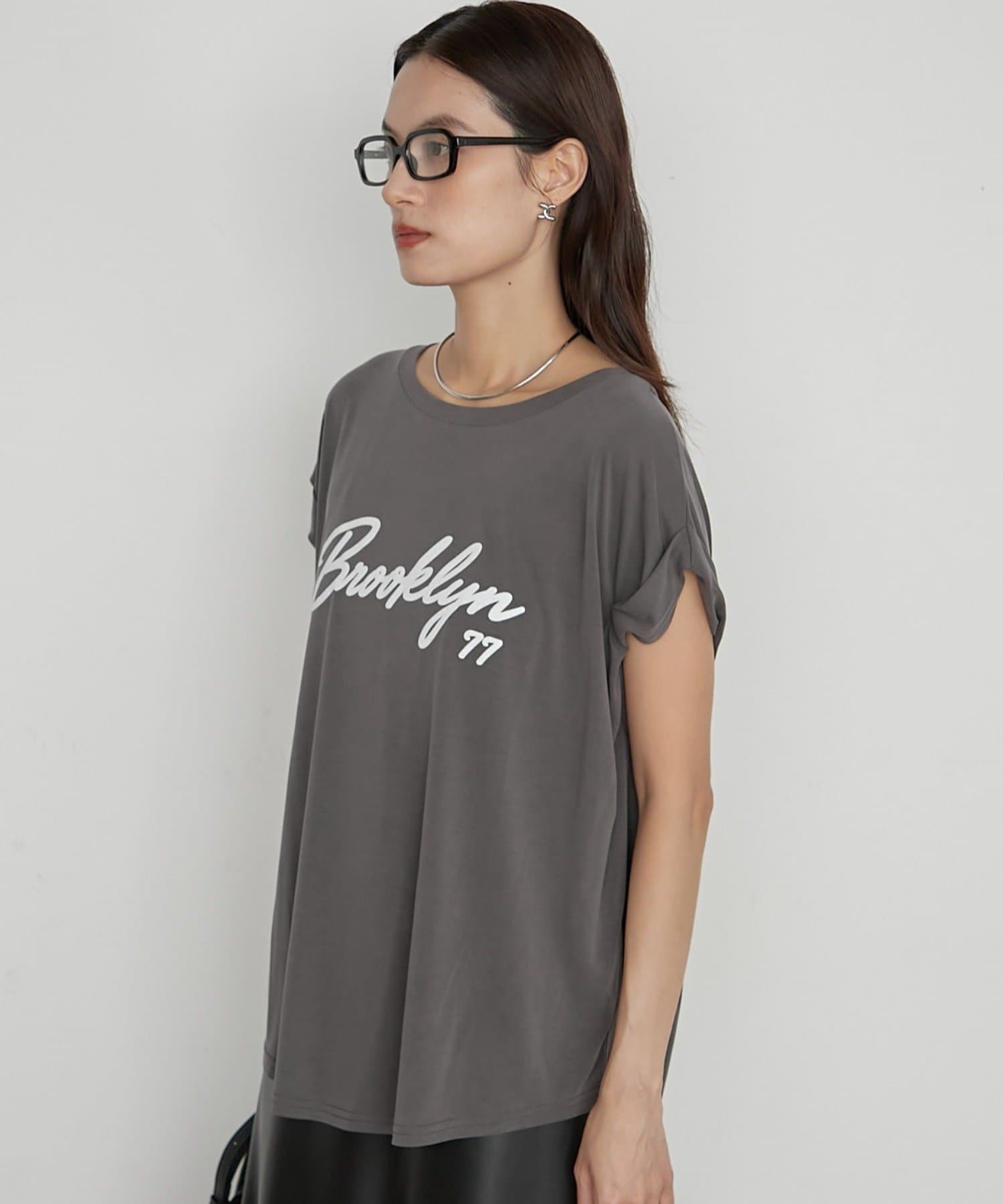 LOUNGEDRESS(ラウンジドレス) 《1枚で品よく決まる》ロゴフレンチT
