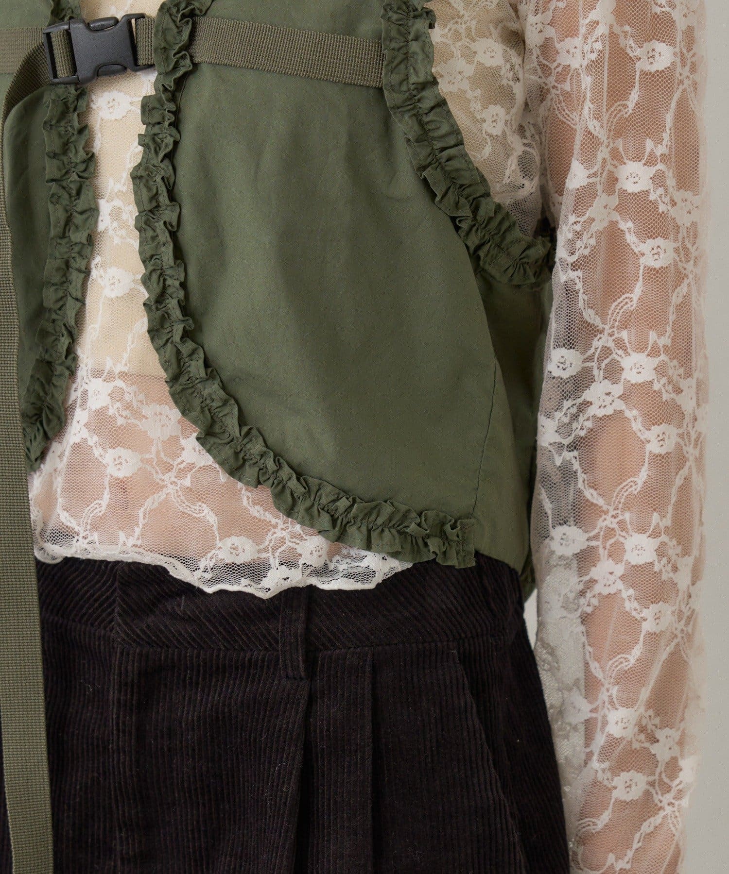 Kastane(カスタネ) 【8.28(金)17：00～8.30(日)23：59限定発売】limited frill vest