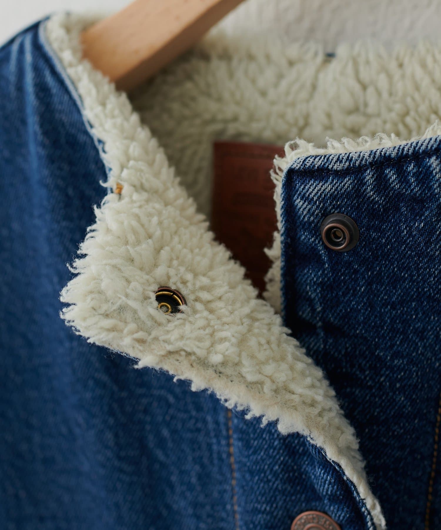 DISCOAT(ディスコート) Levi's COLLARLESS CROP TRUCKER