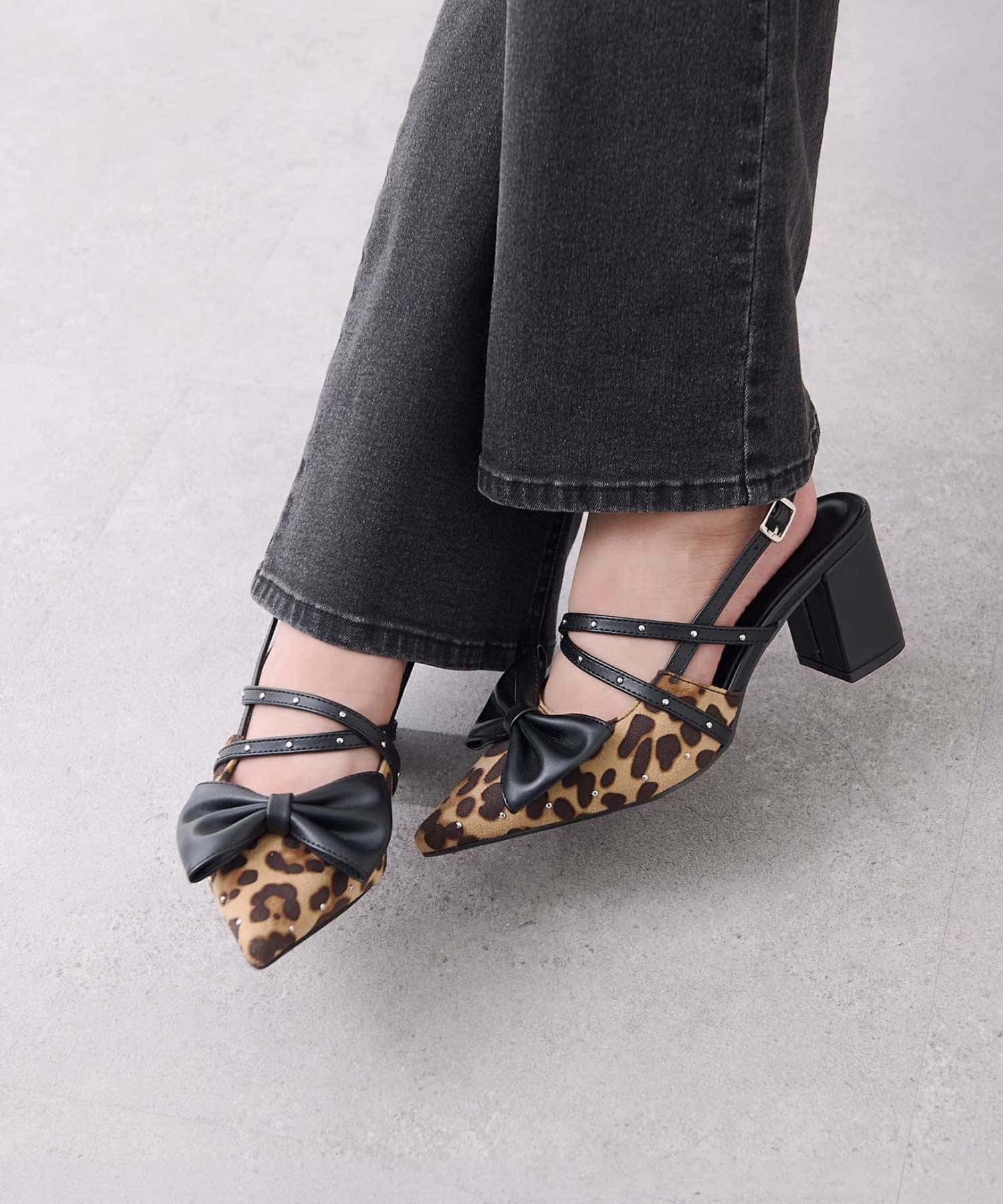 Belle Charme(ベルシャルム) Studded Ribbon Mules