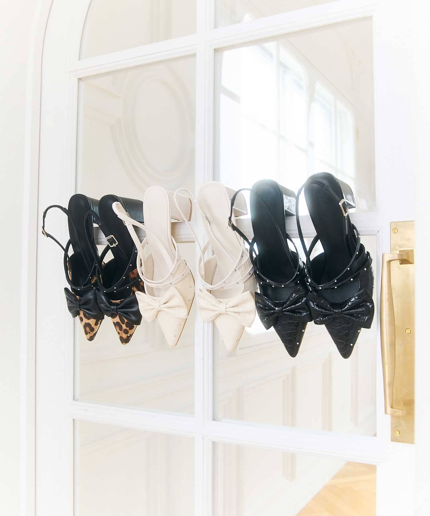 Belle Charme(ベルシャルム) Studded Ribbon Mules