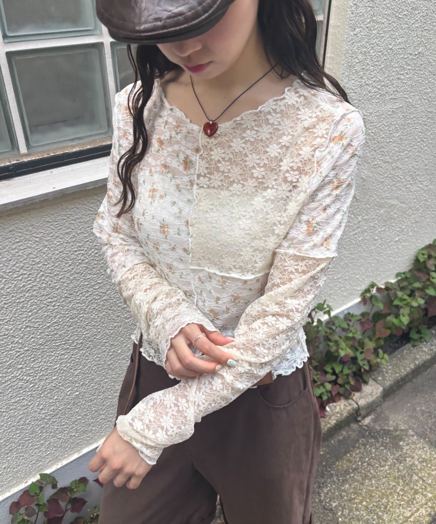 w closet(ダブルクローゼット) 花柄パッチワークT