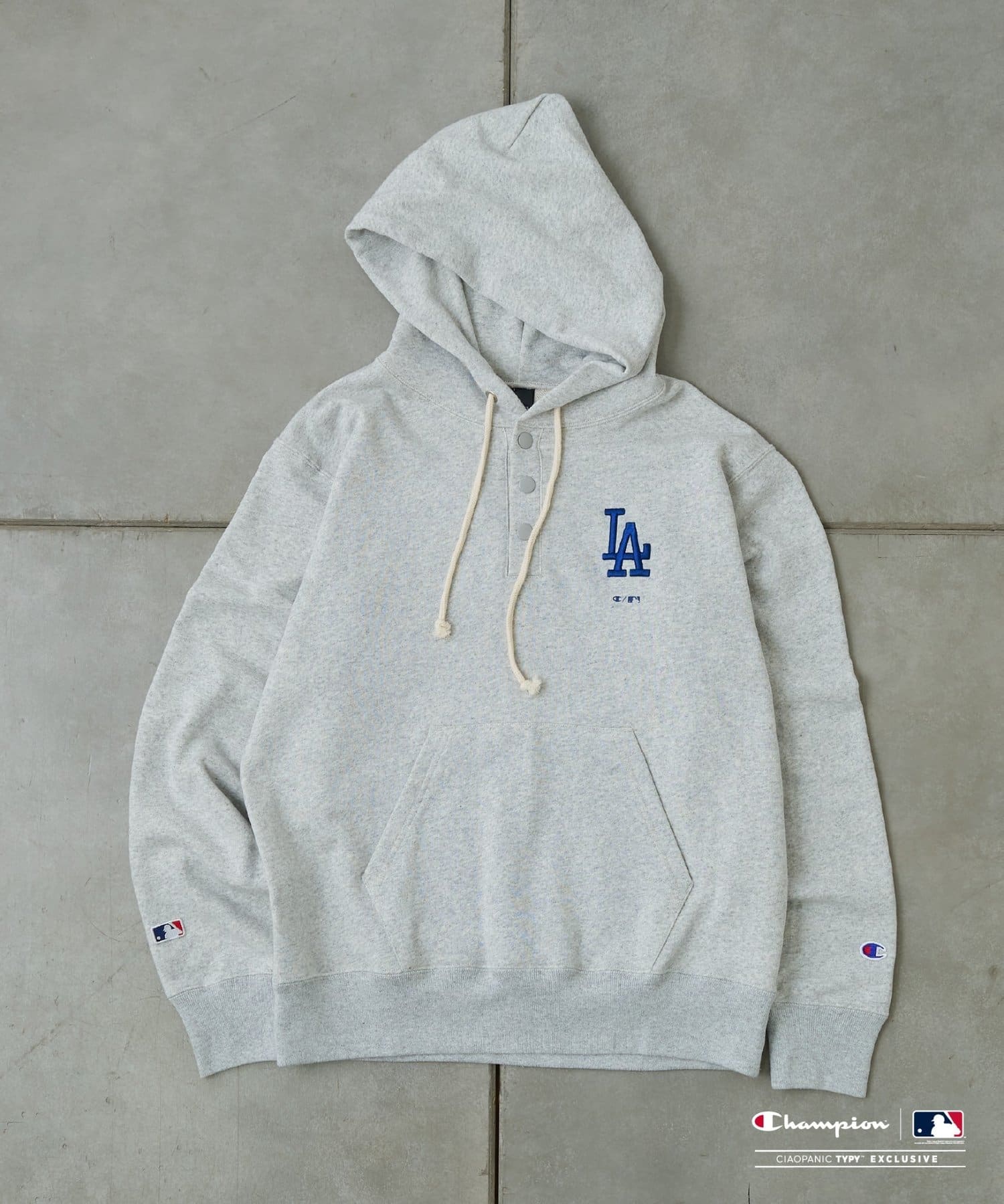 CIAOPANIC TYPY(チャオパニックティピー) MLBChampion別注スナップフーディー