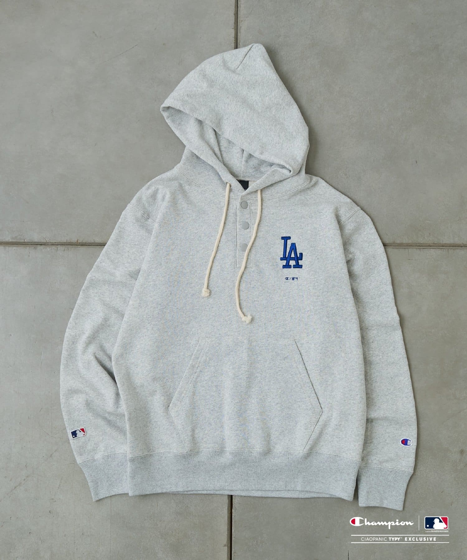 CIAOPANIC TYPY(チャオパニックティピー) MLBChampion別注スナップフーディー