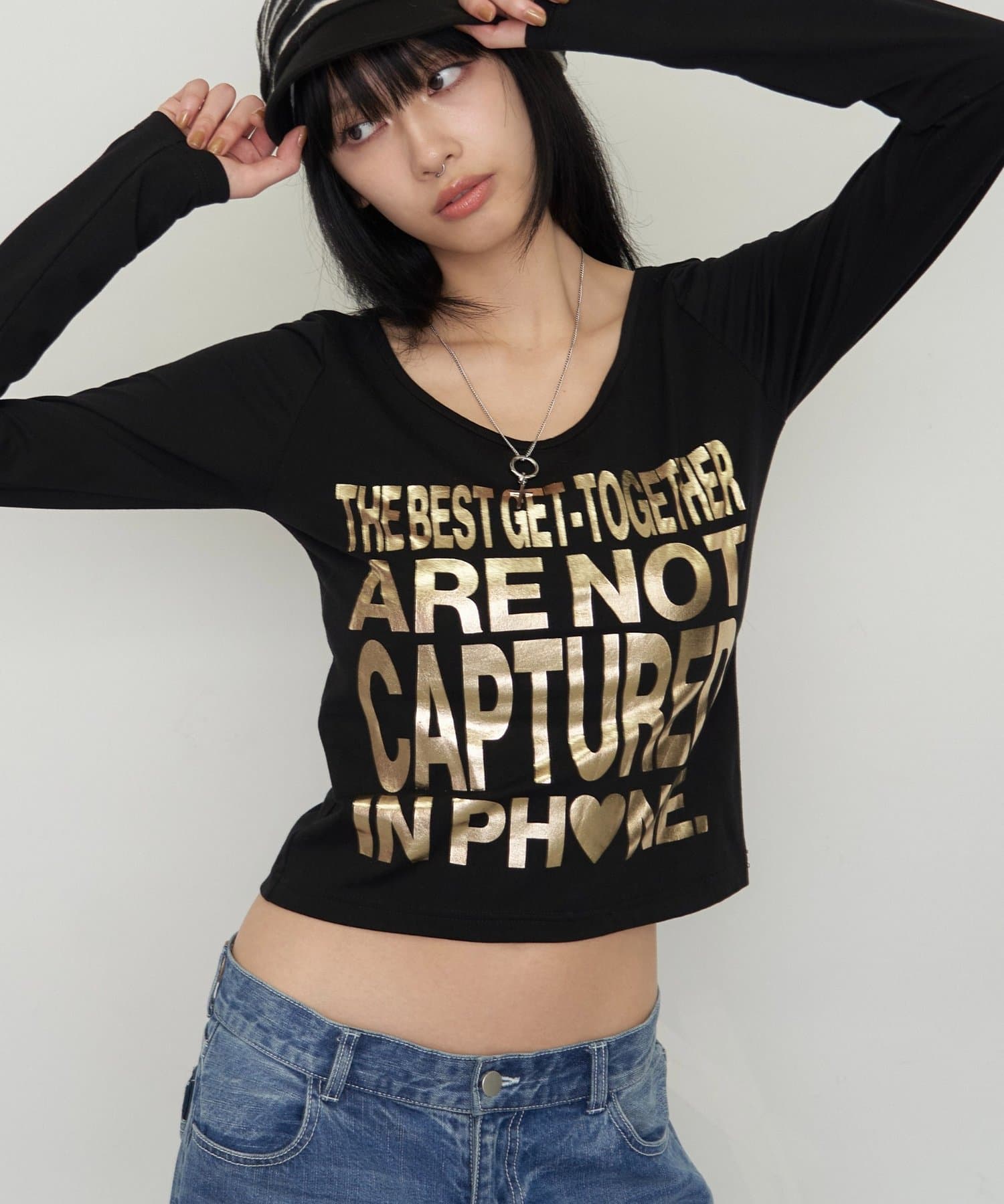 WHO’S WHO gallery(フーズフーギャラリー) 【WEB限定】メッセージL/Sトップス