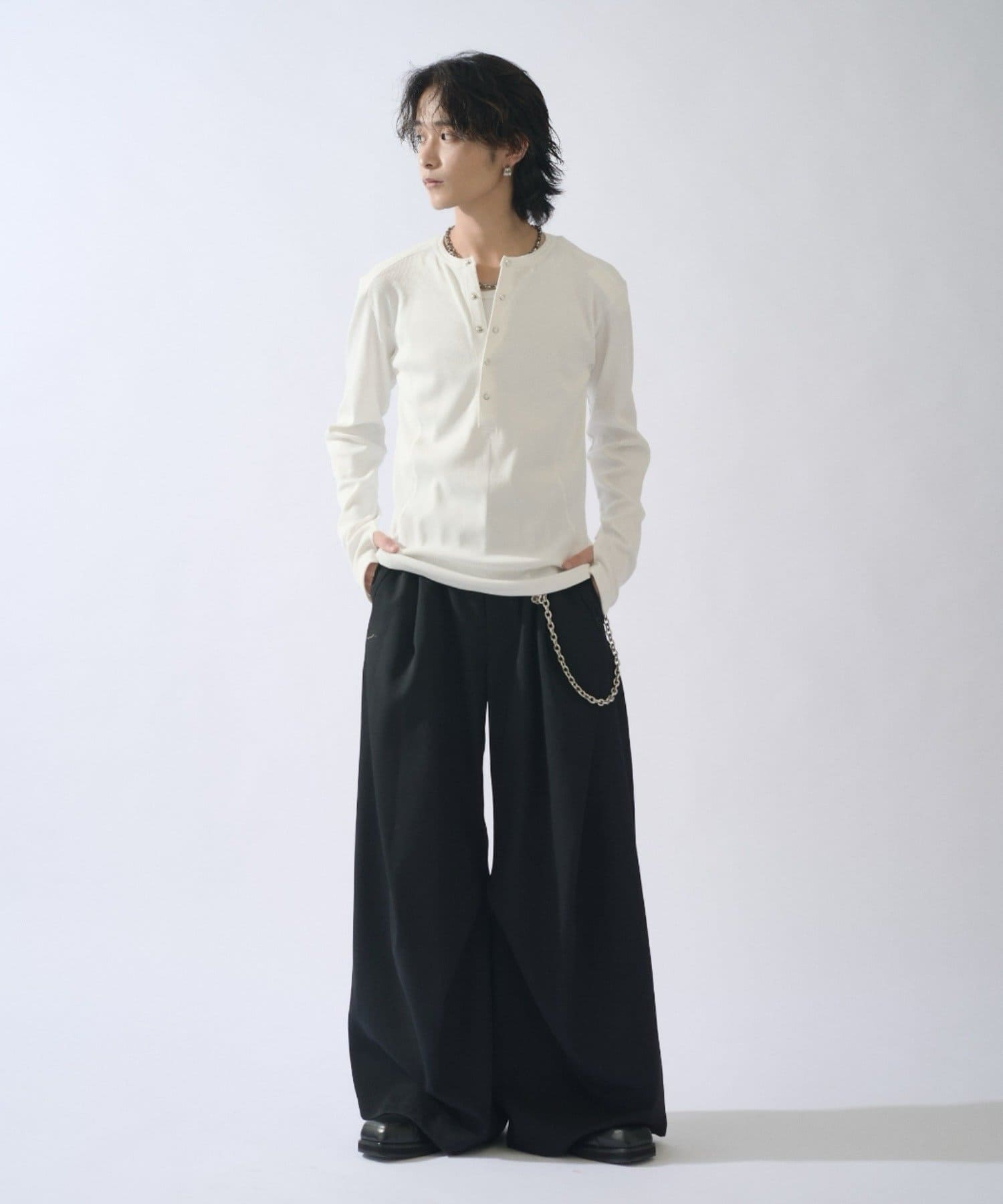 Lui's(ルイス) SURJENT ヘンリーネックリブロンT